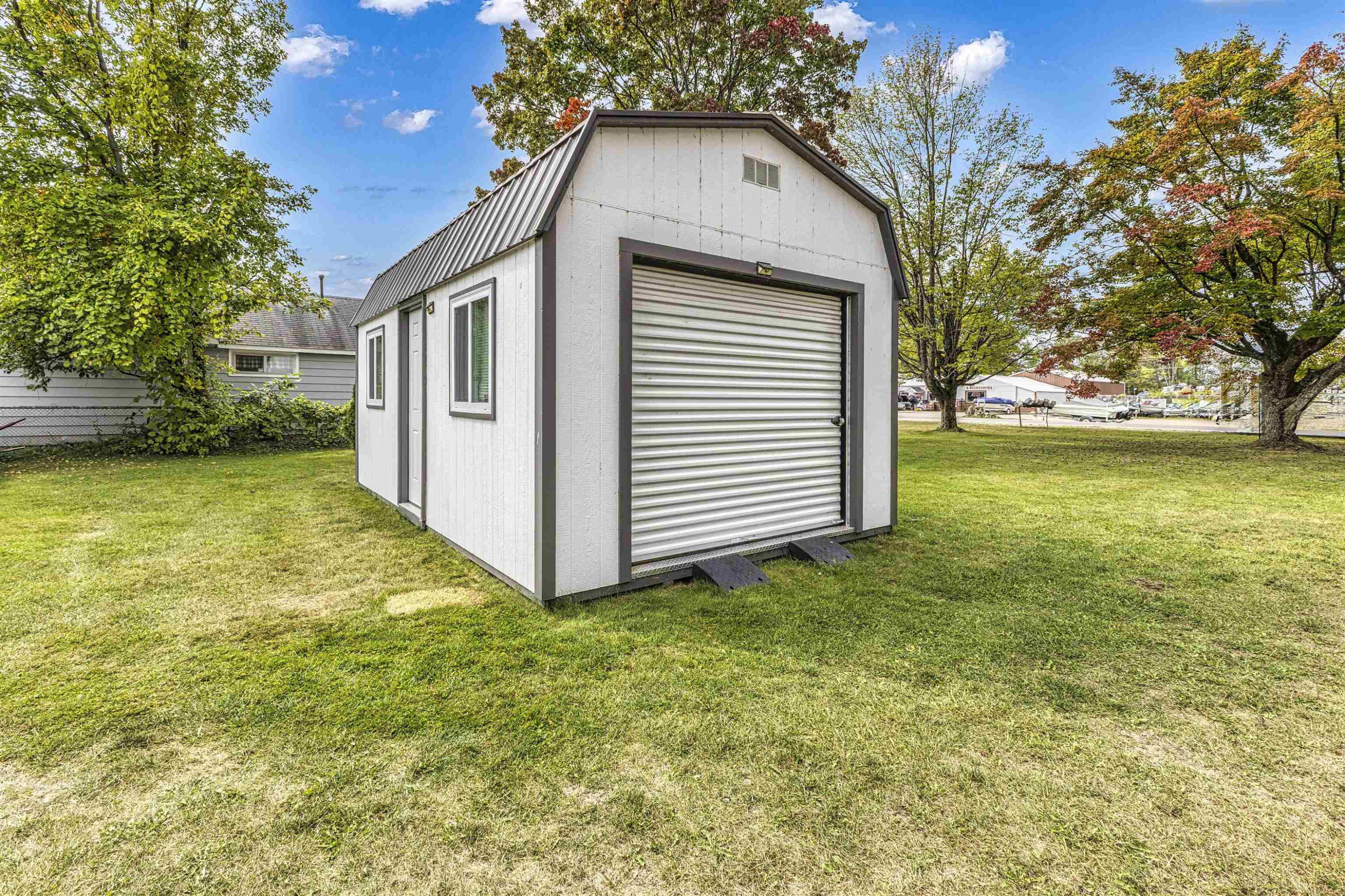 13508 W. Shore Drive Drive, Houghton Lake, MI 48629 — Photo 29