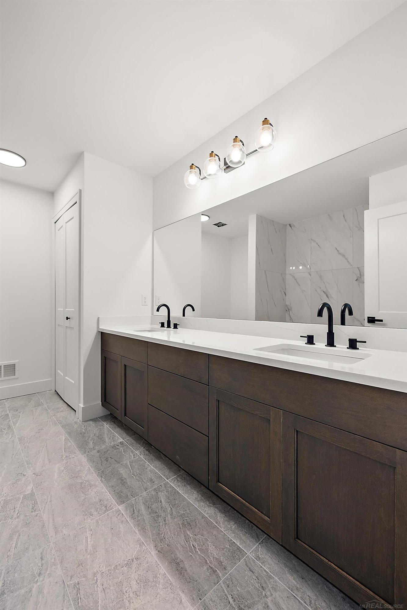 56703 Cortona Drive, Macomb, MI 48042 — Photo 38