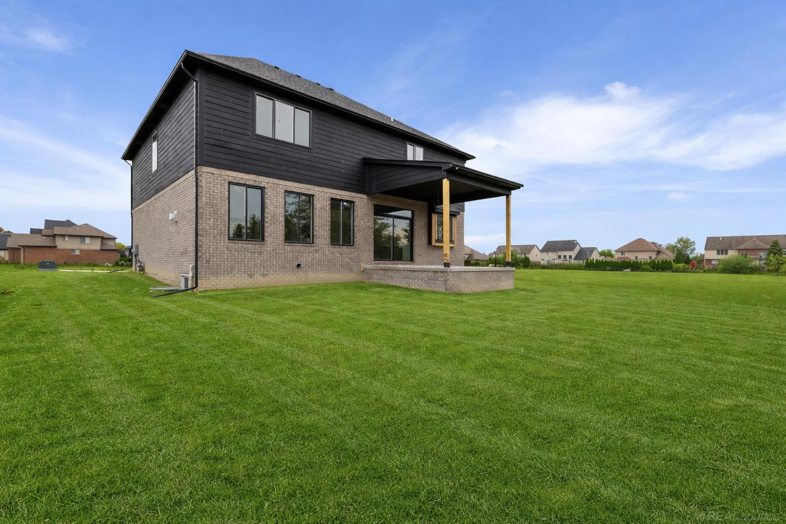 56703 Cortona Drive, Macomb, MI 48042 — Photo 44