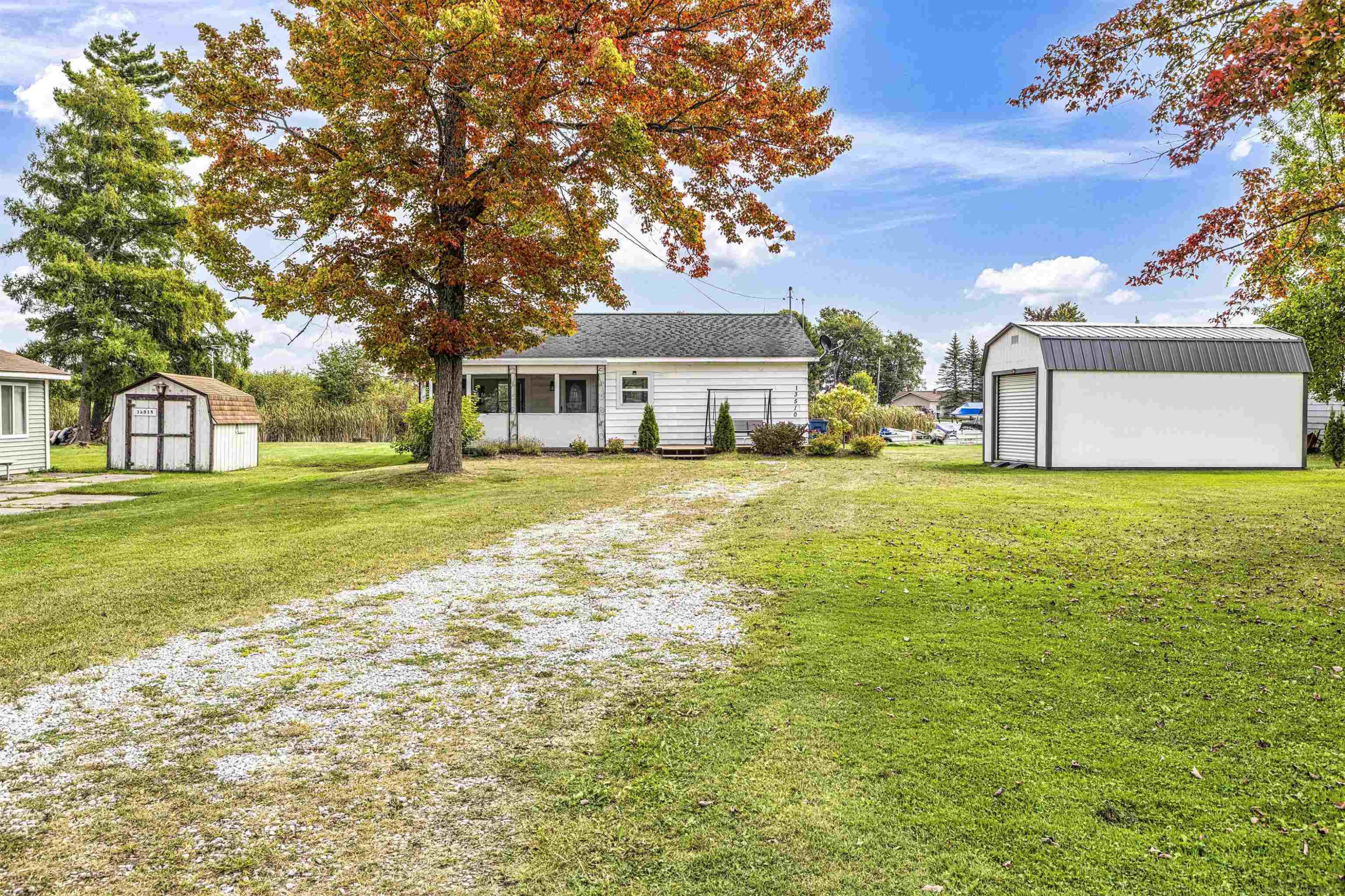 13508 W. Shore Drive Drive, Houghton Lake, MI 48629 — Photo 38