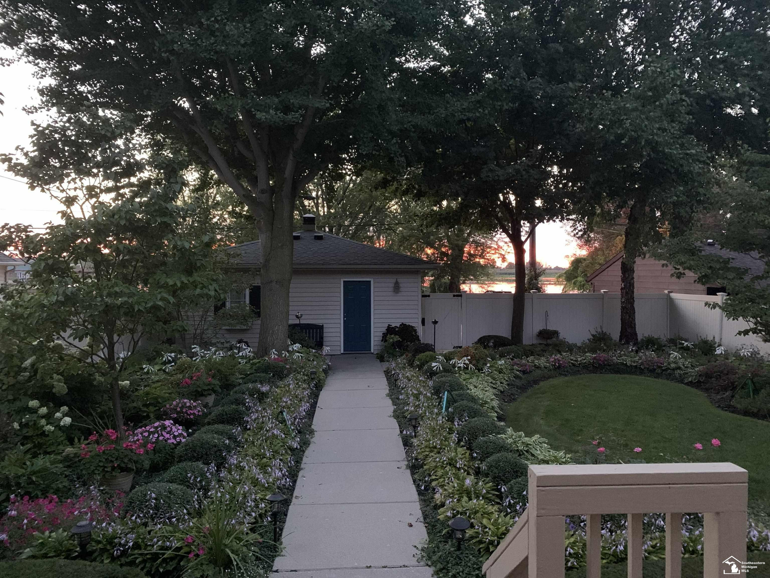 12710 N Lakeshore Drive, Monroe, MI — Photo 2