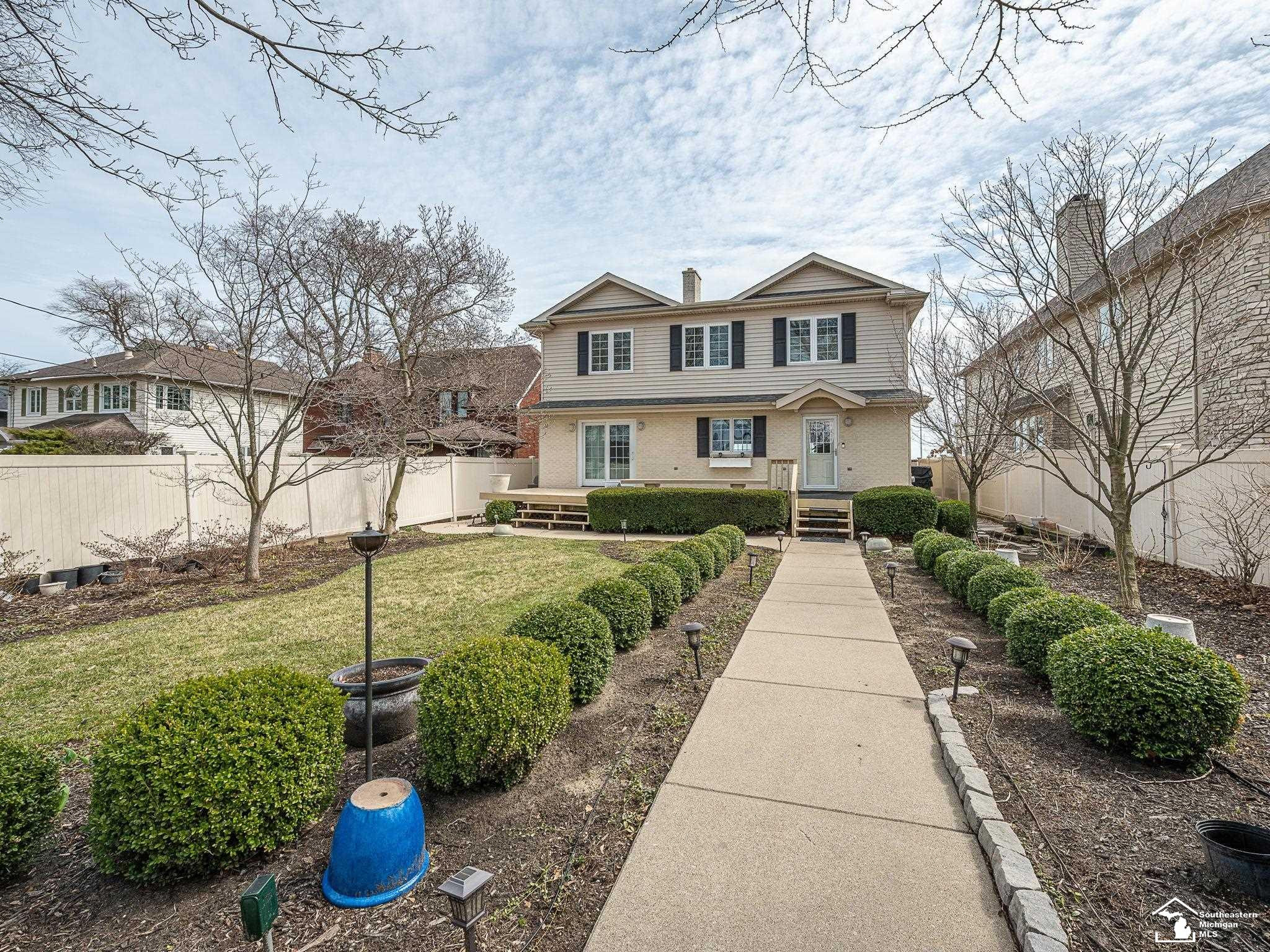 12710 N Lakeshore Drive, Monroe, MI — Photo 3