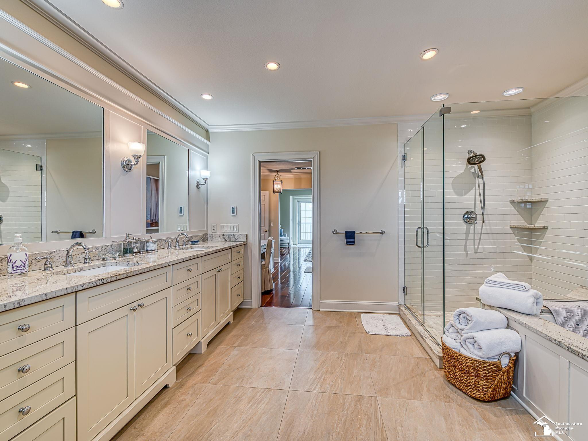 12710 N Lakeshore Drive, Monroe, MI — Photo 33