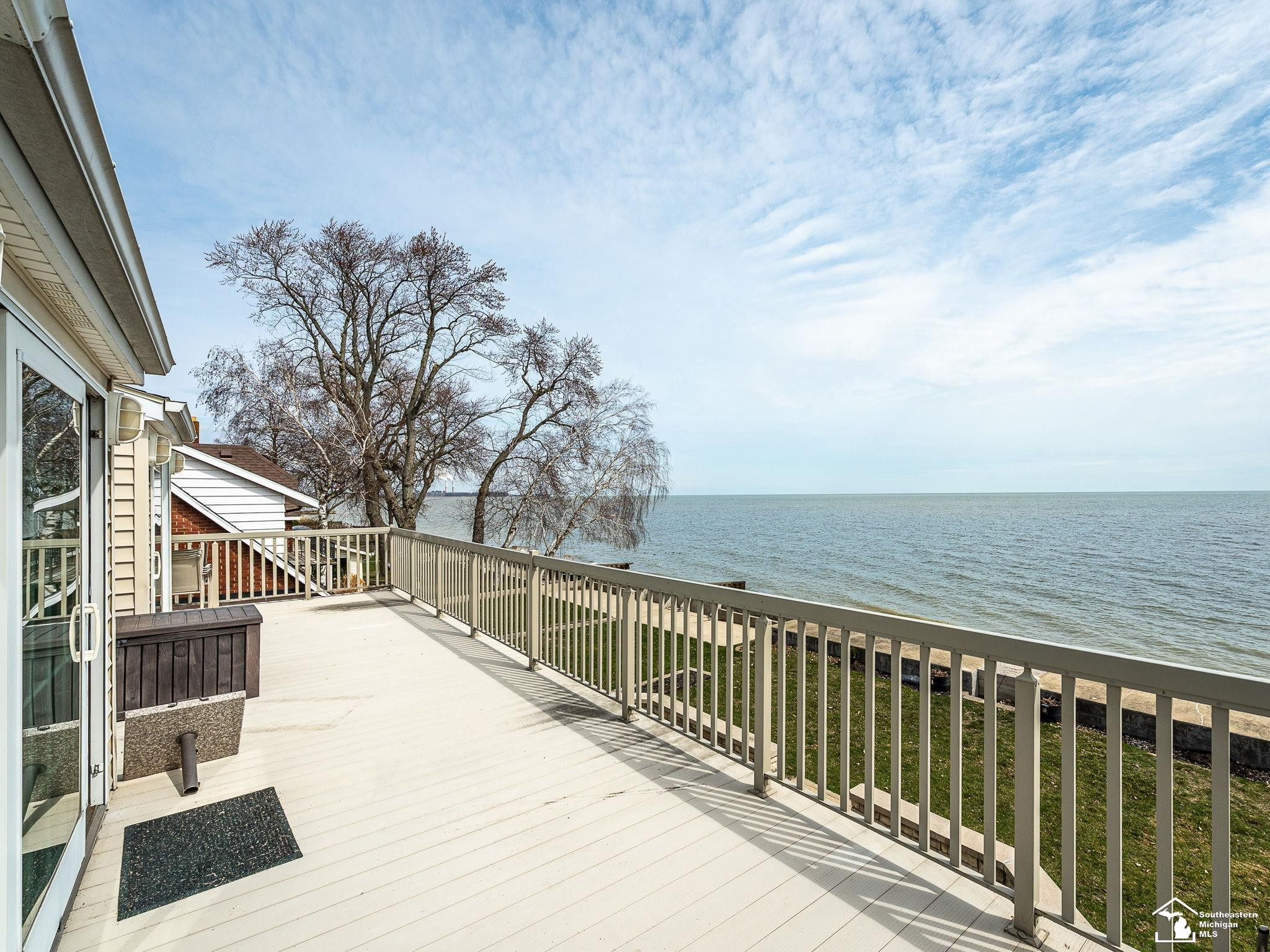 12710 N Lakeshore Drive, Monroe, MI — Photo 43