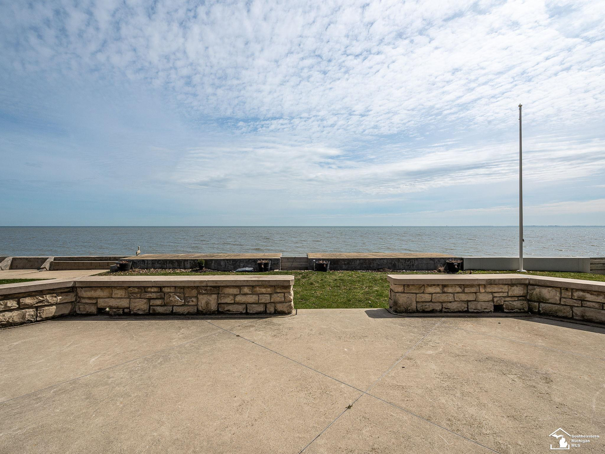 12710 N Lakeshore Drive, Monroe, MI — Photo 54