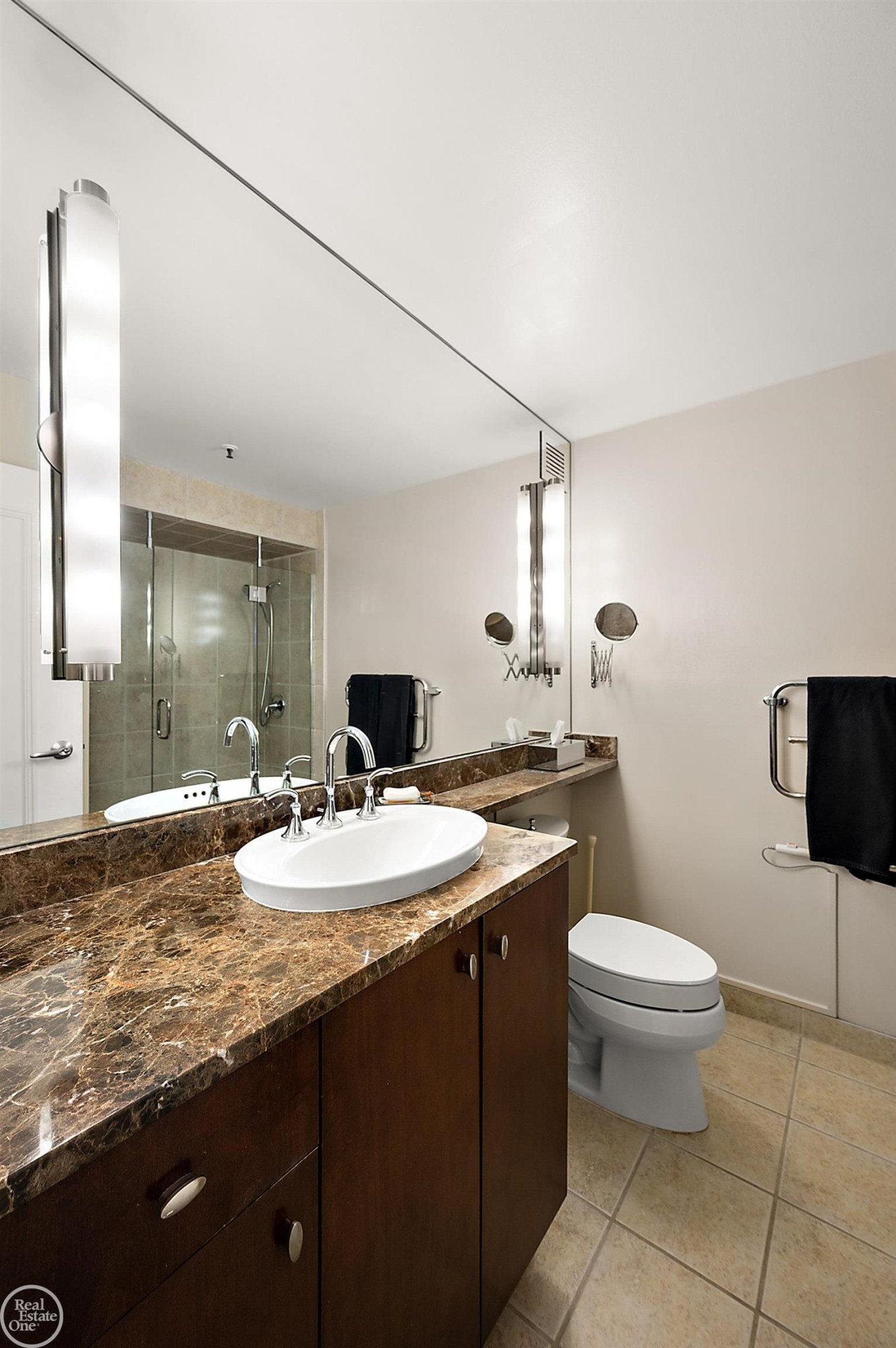 1001 W Jefferson Ave Unit 7B Avenue, Bldg 300, Detroit, MI 48226 — Photo 25