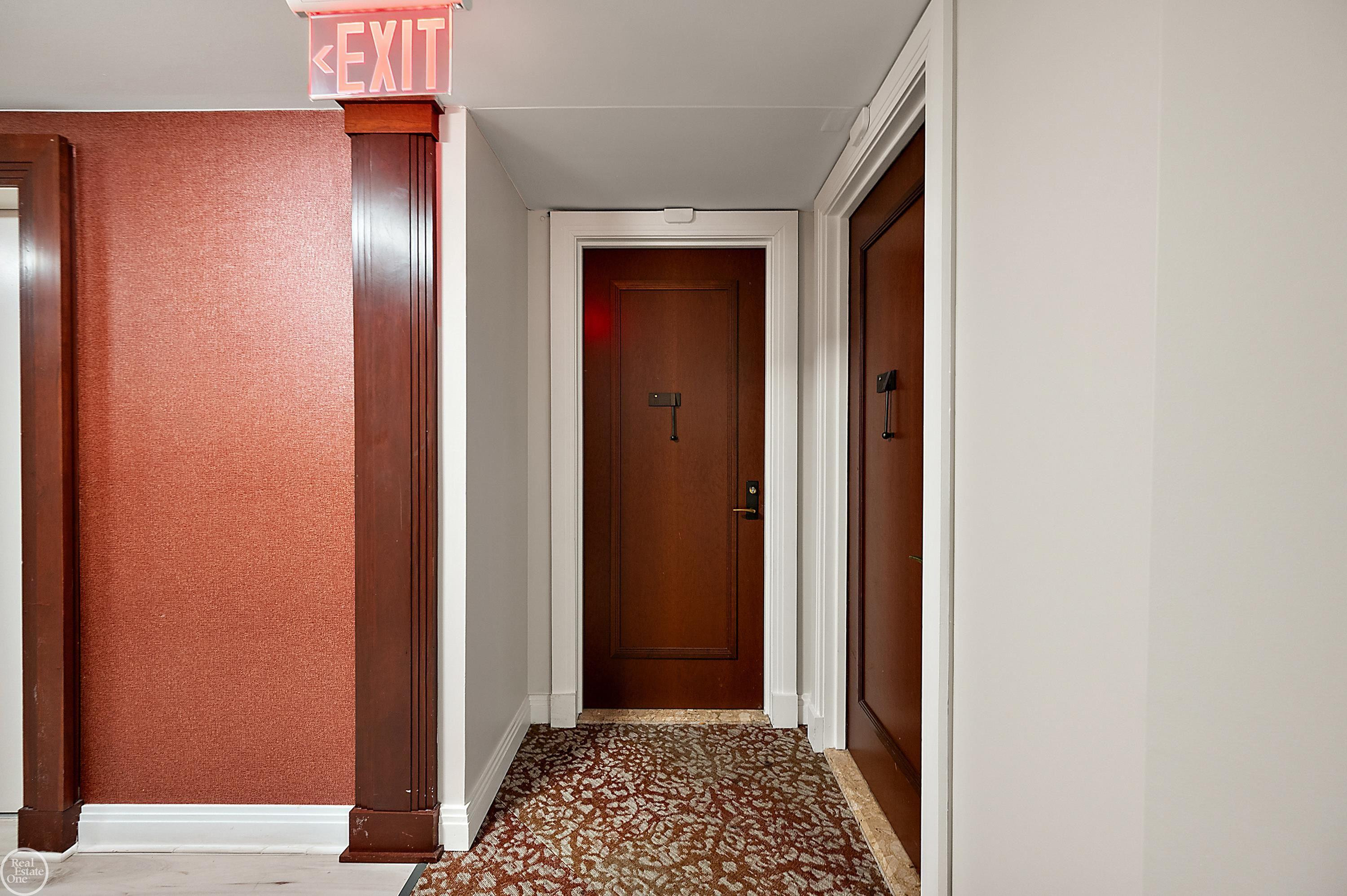 1001 W Jefferson Ave Unit 7B Avenue, Bldg 300, Detroit, MI 48226 — Photo 28