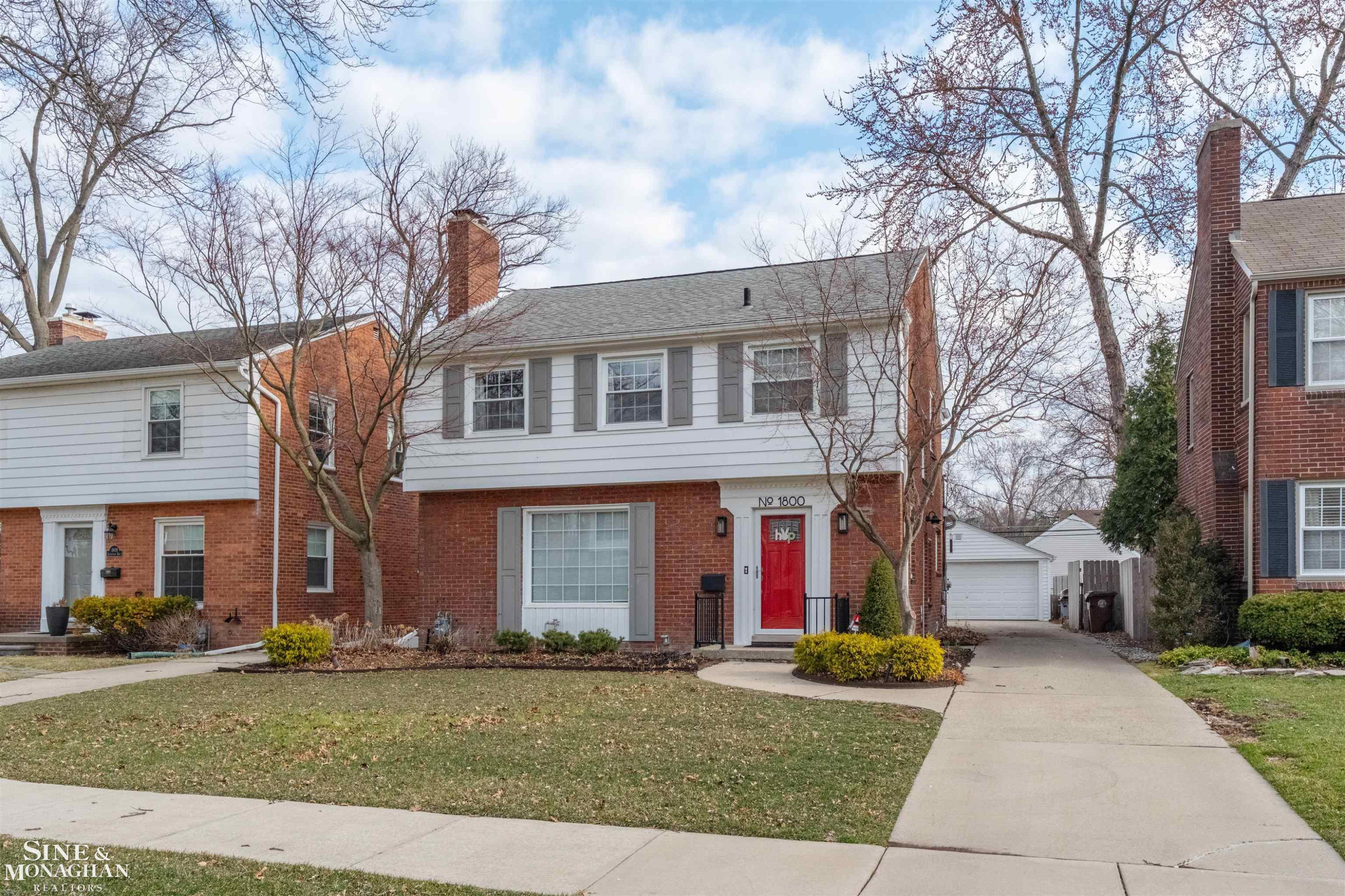 1800 Littlestone Road, Grosse Pointe Woods, MI 48236 — front exterior