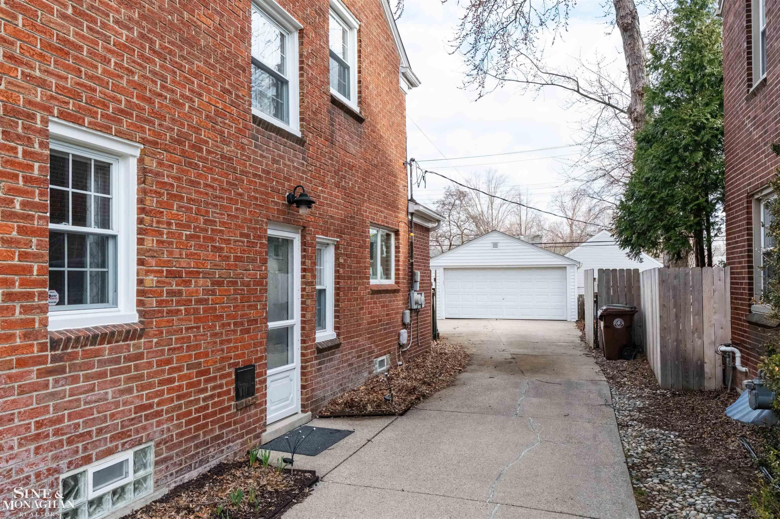 1800 Littlestone Road, Grosse Pointe Woods, MI 48236 — Photo 40