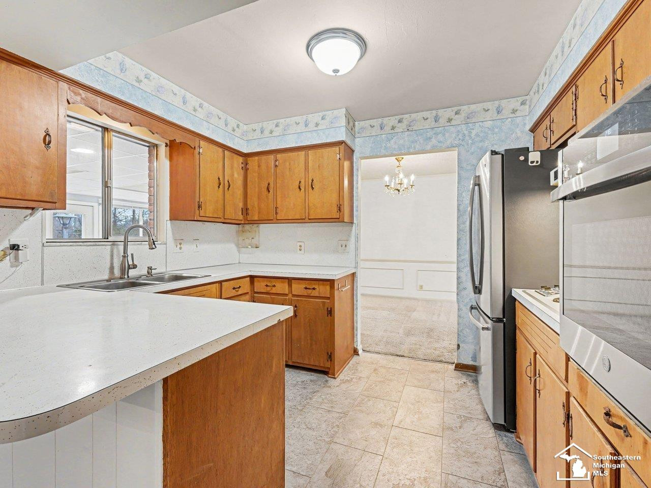 1593 Longfellow Drive, Temperance, MI 48182 — Photo 12