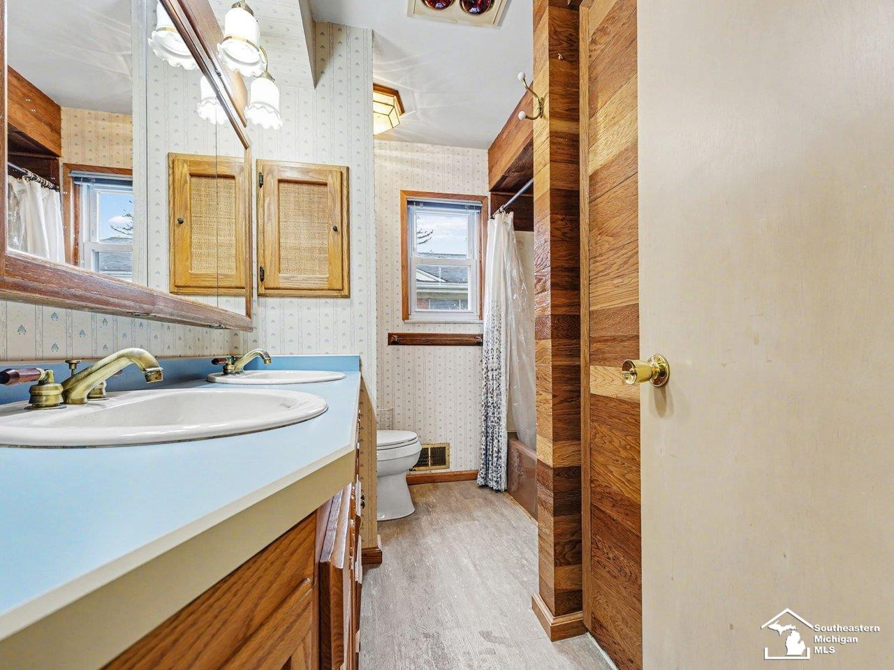 1593 Longfellow Drive, Temperance, MI 48182 — Photo 24