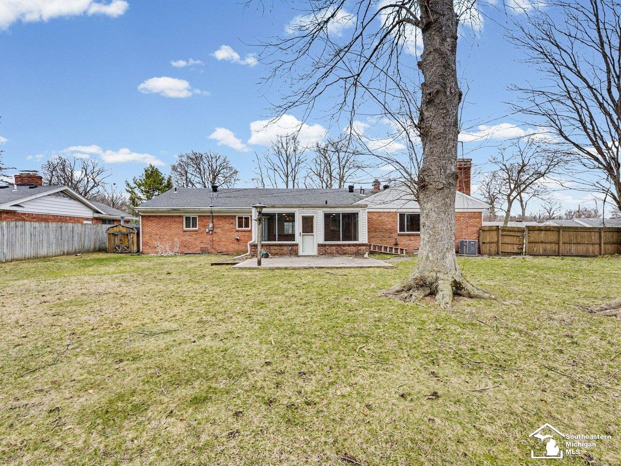 1593 Longfellow Drive, Temperance, MI 48182 — Photo 32