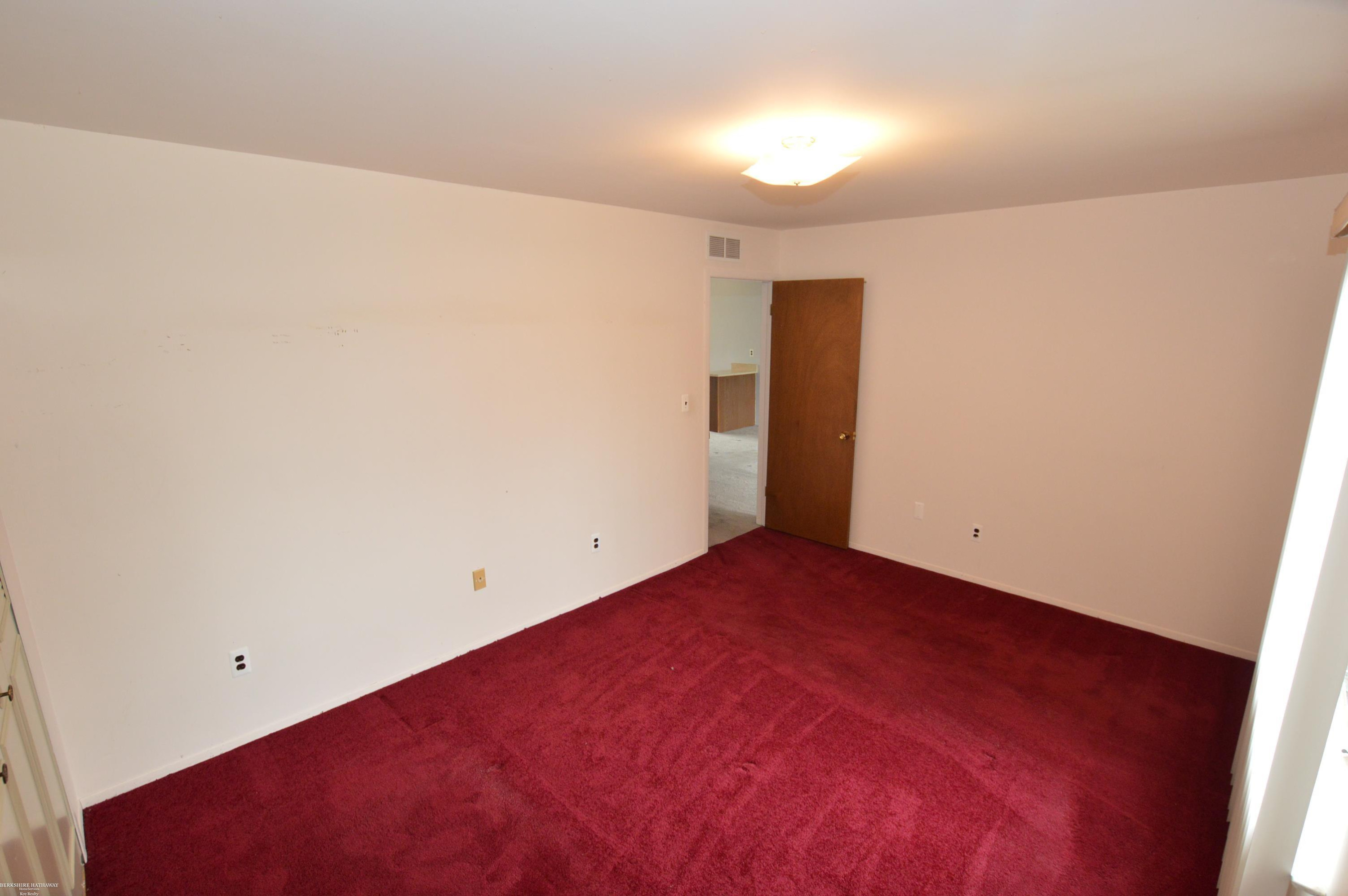 32610 Valley Dr Drive, 134, Warren, MI 48093 — Photo 13