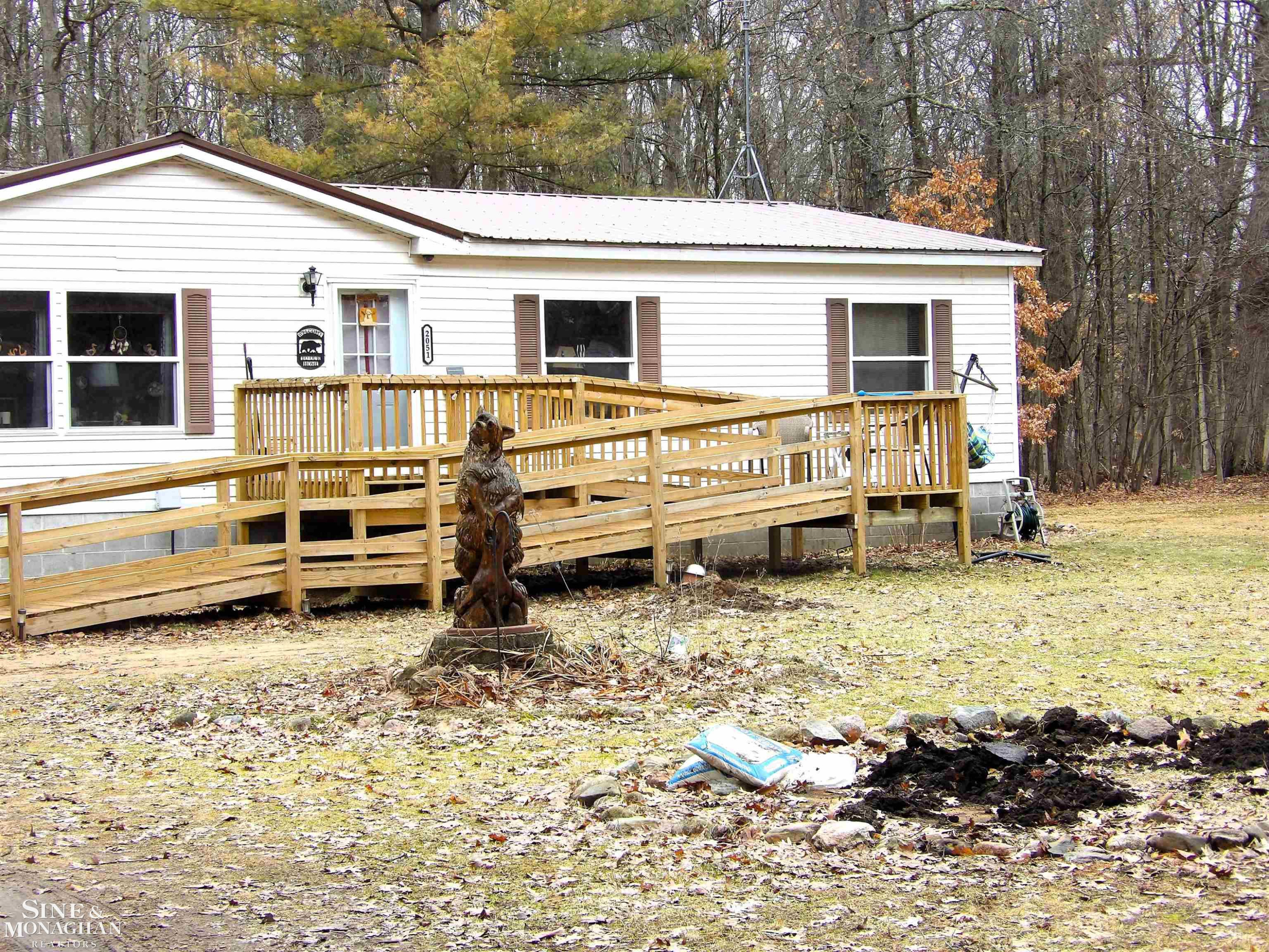 2051 W Parklane Road, White Cloud, MI 49349 — Photo 3