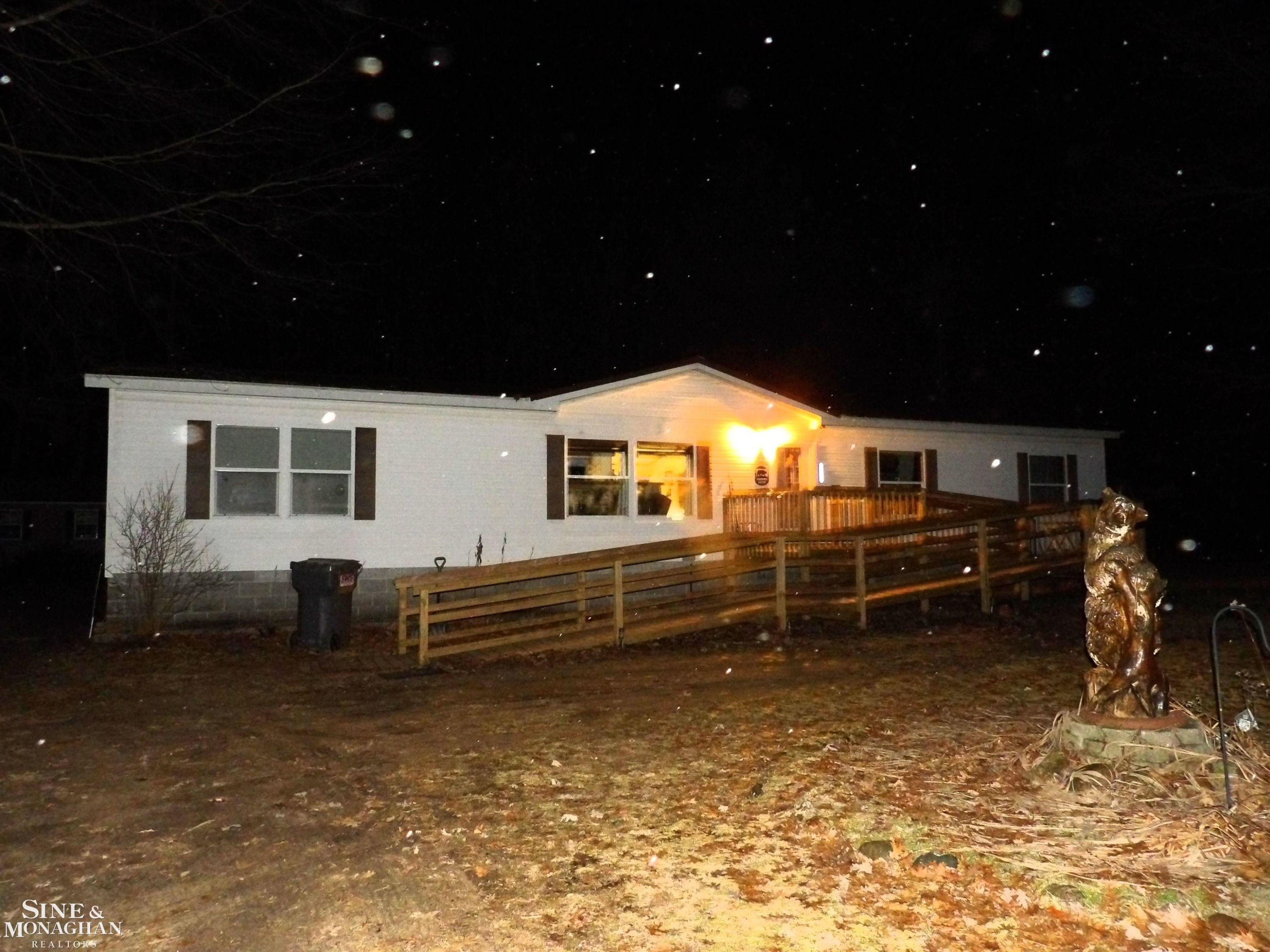 2051 W Parklane Road, White Cloud, MI 49349 — Photo 42