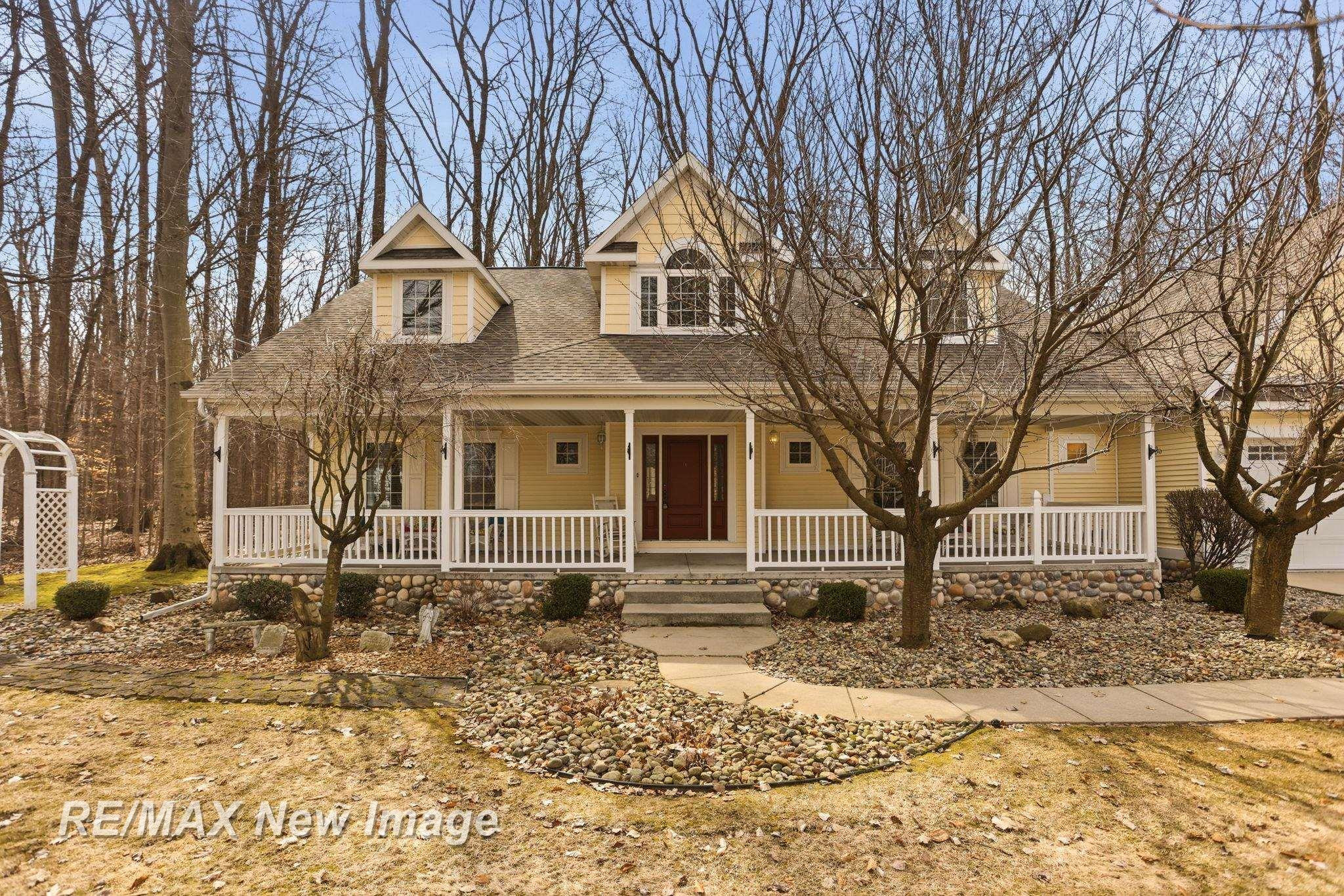 12471 Northern Woods Circle, Freeland, MI 48623 — Photo 7