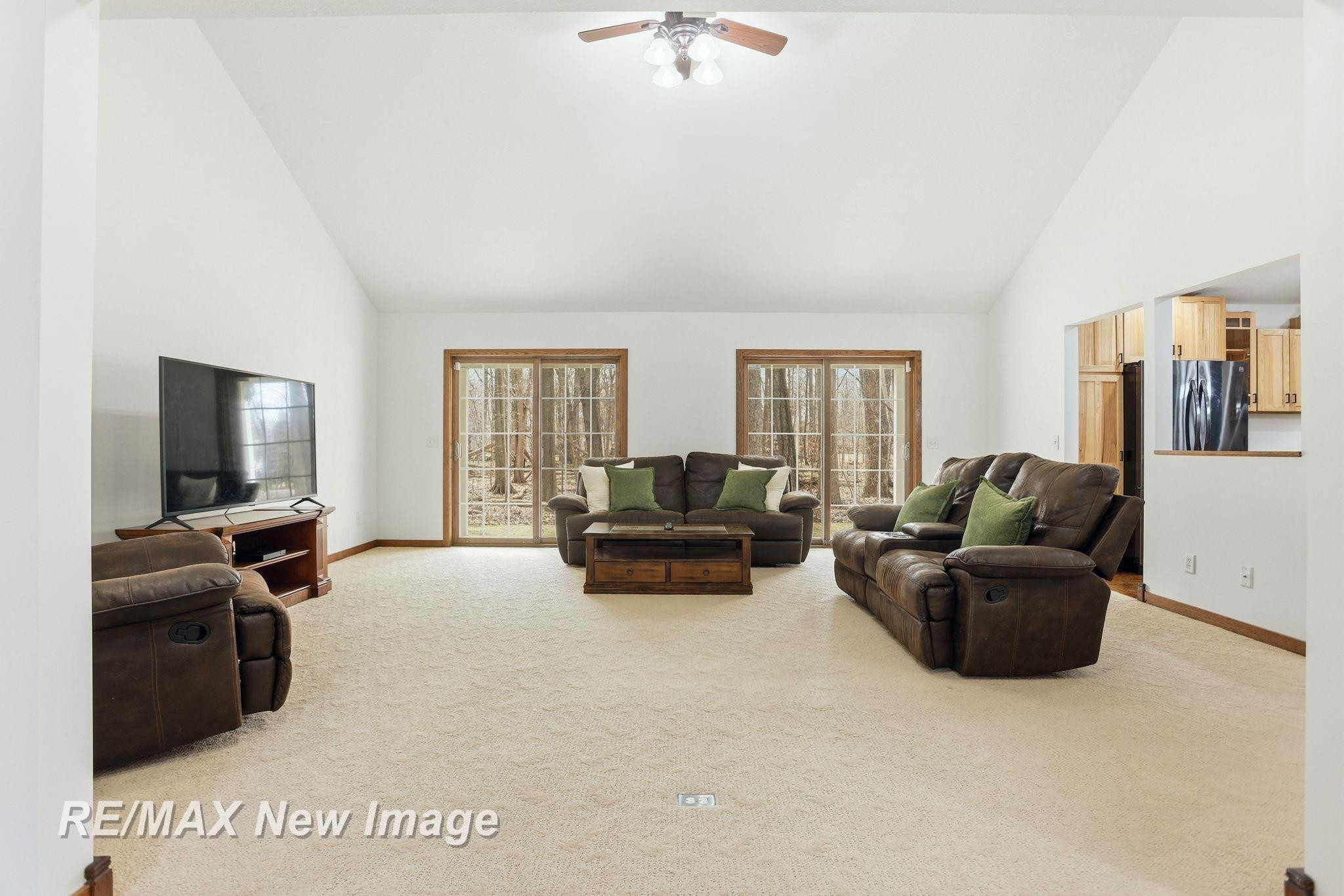 12471 Northern Woods Circle, Freeland, MI 48623 — Photo 15