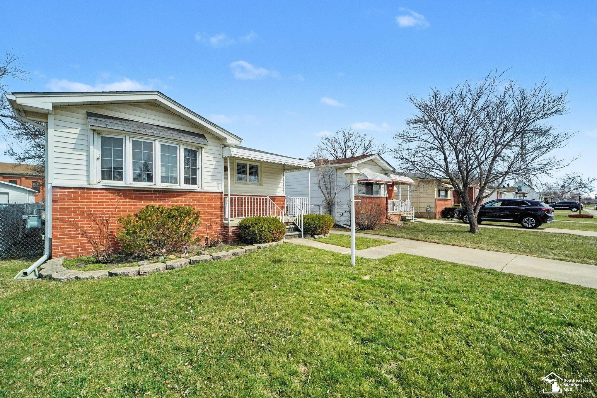 1766 White Avenue, Lincoln Park, MI 48146 — Photo 3