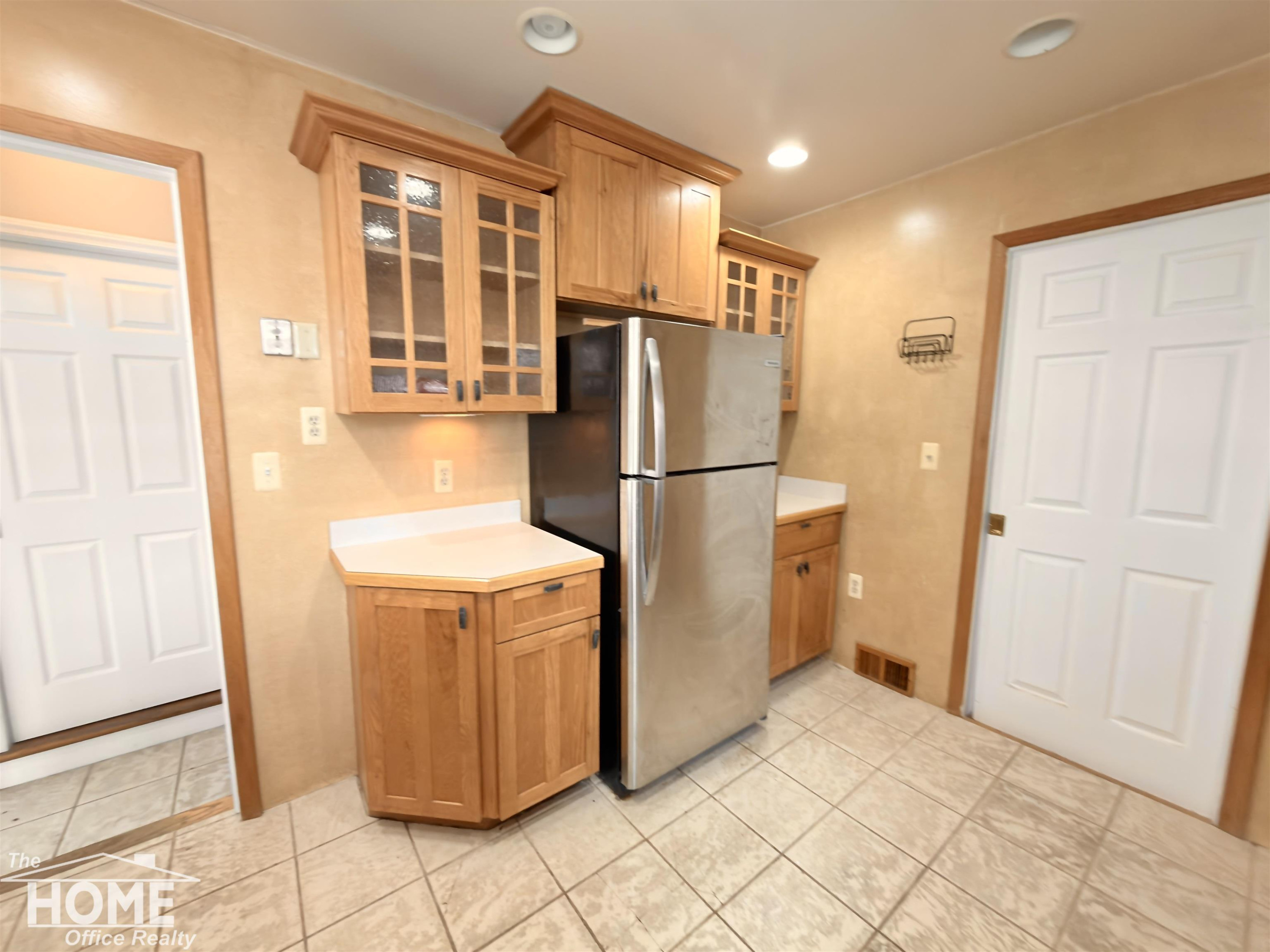 16544 Delaware Avenue, Redford, MI 48240 — Photo 8