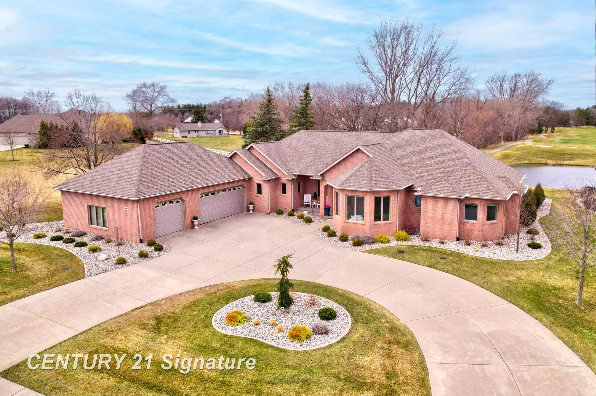 12 W Grove Court, Freeland, MI 48623 — front exterior