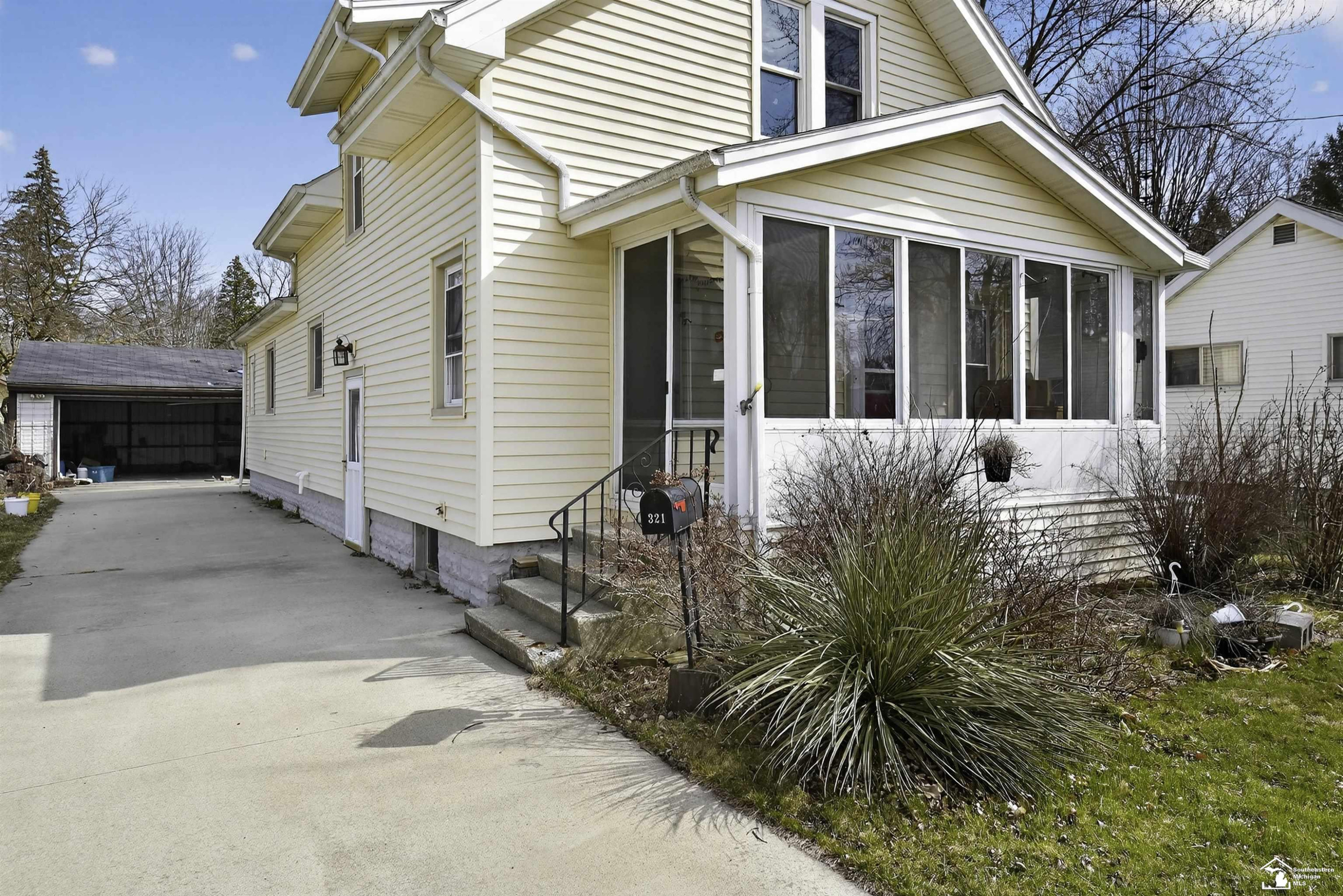 321 Cherry Street, Blissfield, MI 49228 — Photo 4