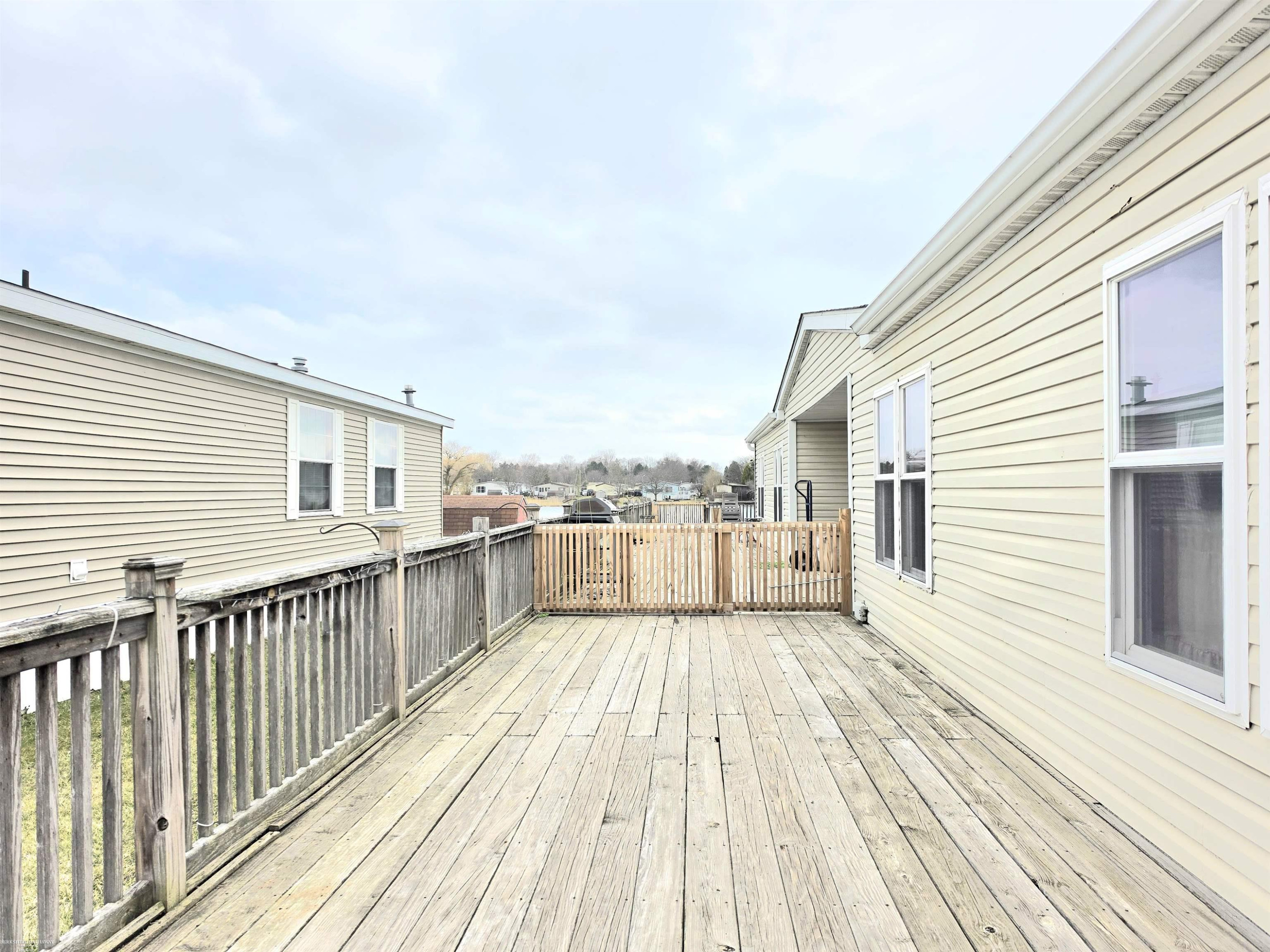 48585 Lakeview East Street, Shelby Twp, MI 48317 — Photo 3