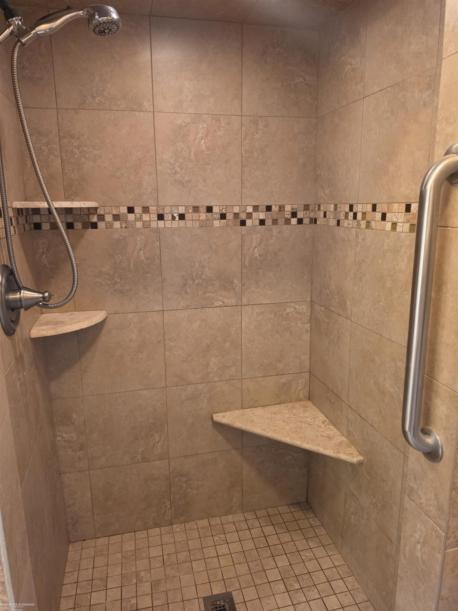 48585 Lakeview East Street, Shelby Twp, MI 48317 — Photo 18