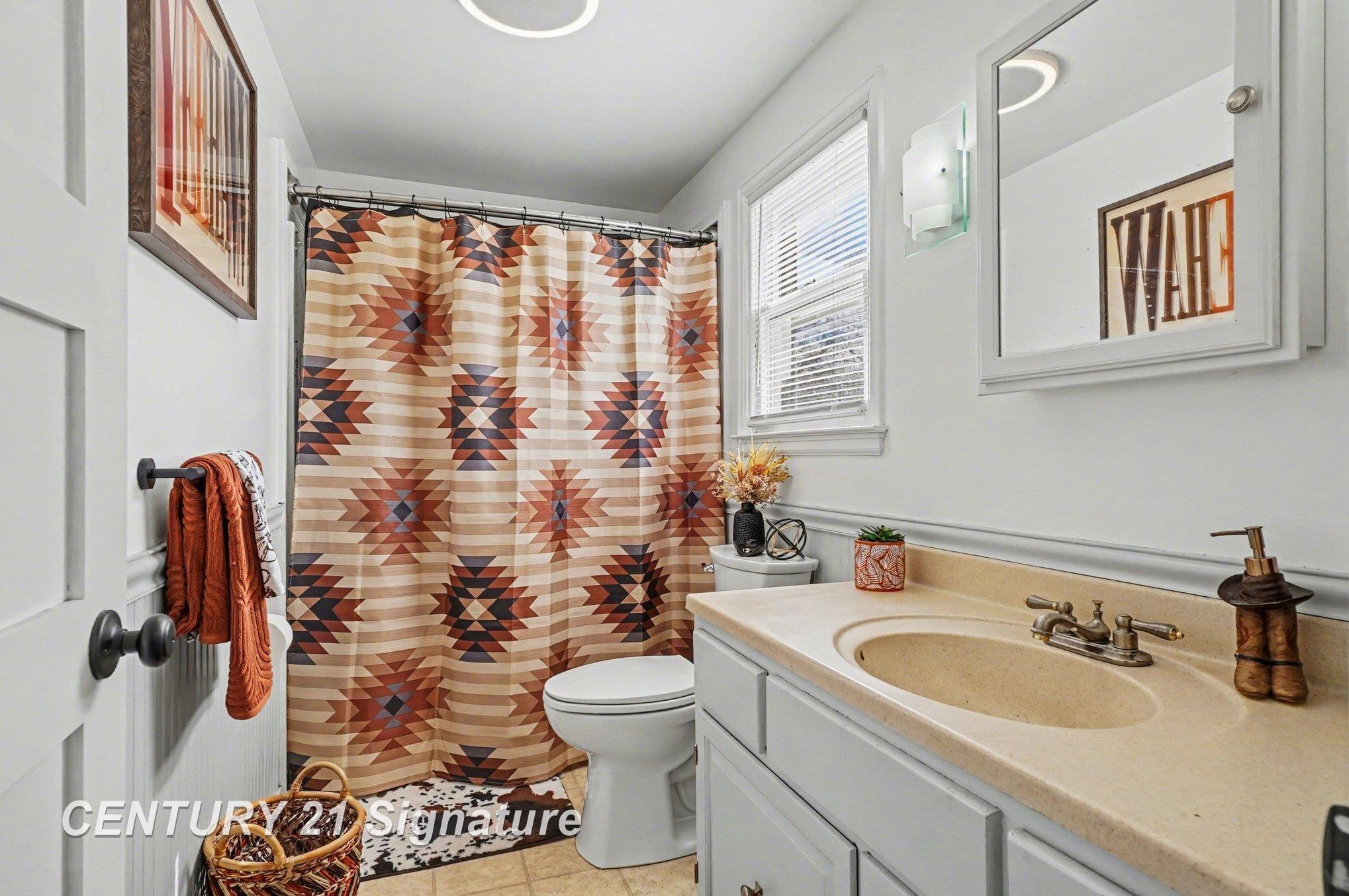 680 N Frost Drive, Saginaw, MI 48638 — Photo 15