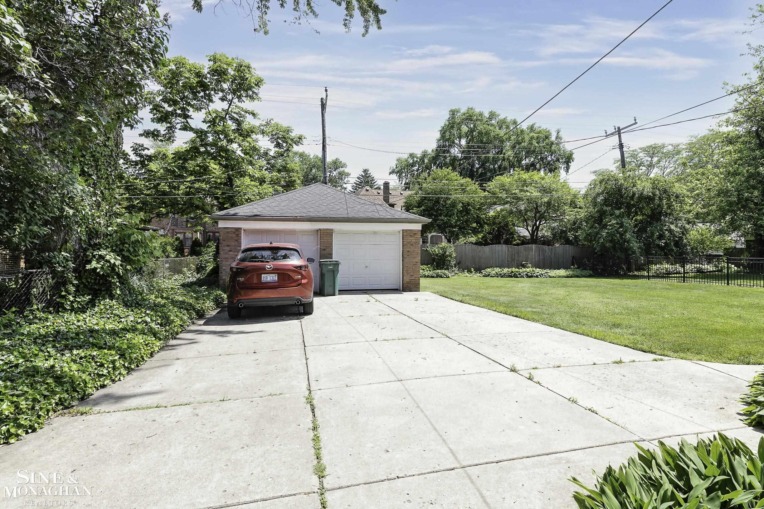 814 Harcourt Road, Grosse Pointe Park, MI 48230 — Photo 22