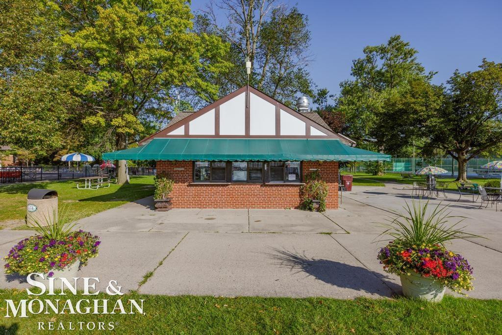 814 Harcourt Road, Grosse Pointe Park, MI 48230 — Photo 41