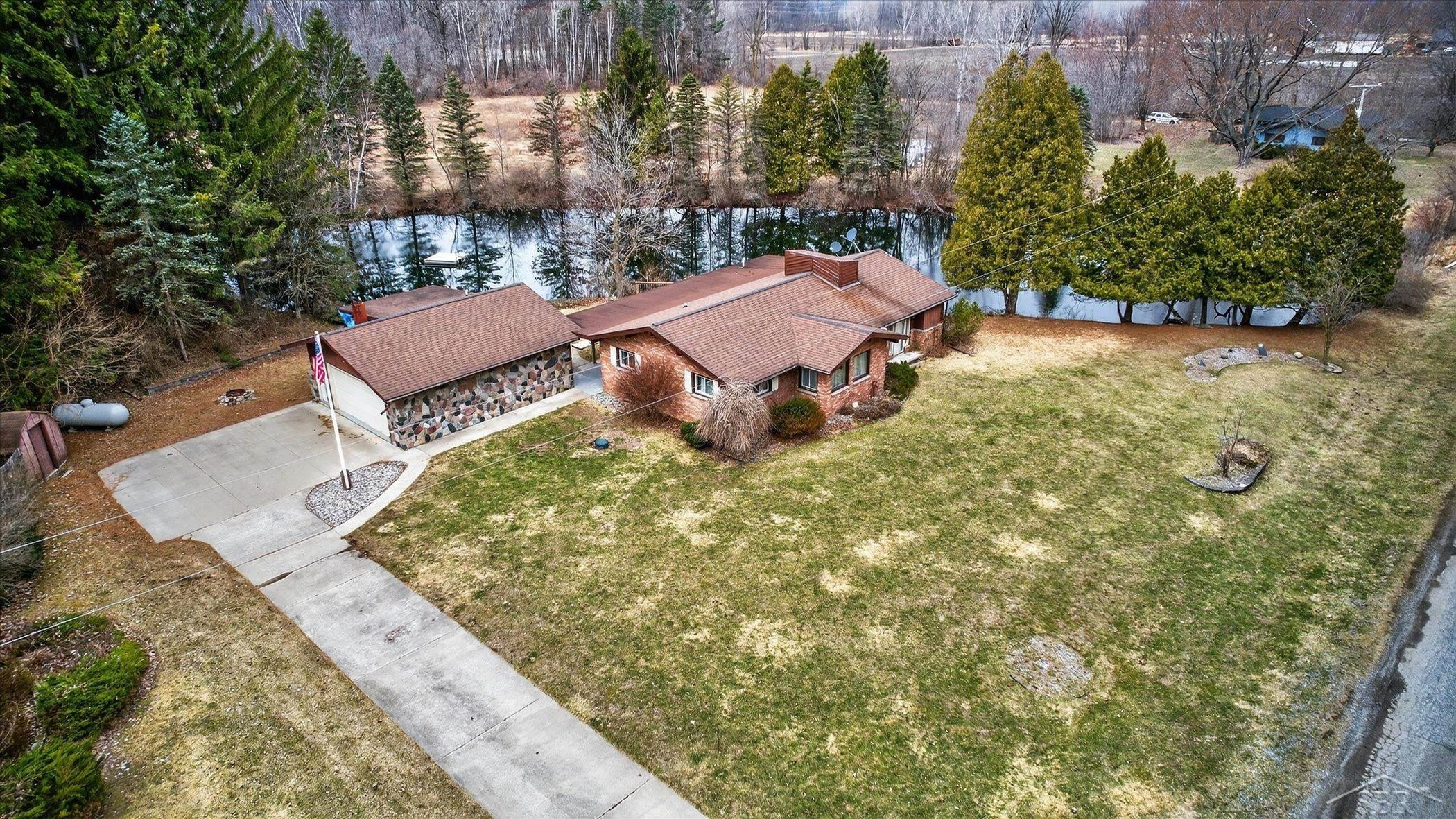 4403 N Raucholz Road, Hemlock, MI 48626 — Photo 2