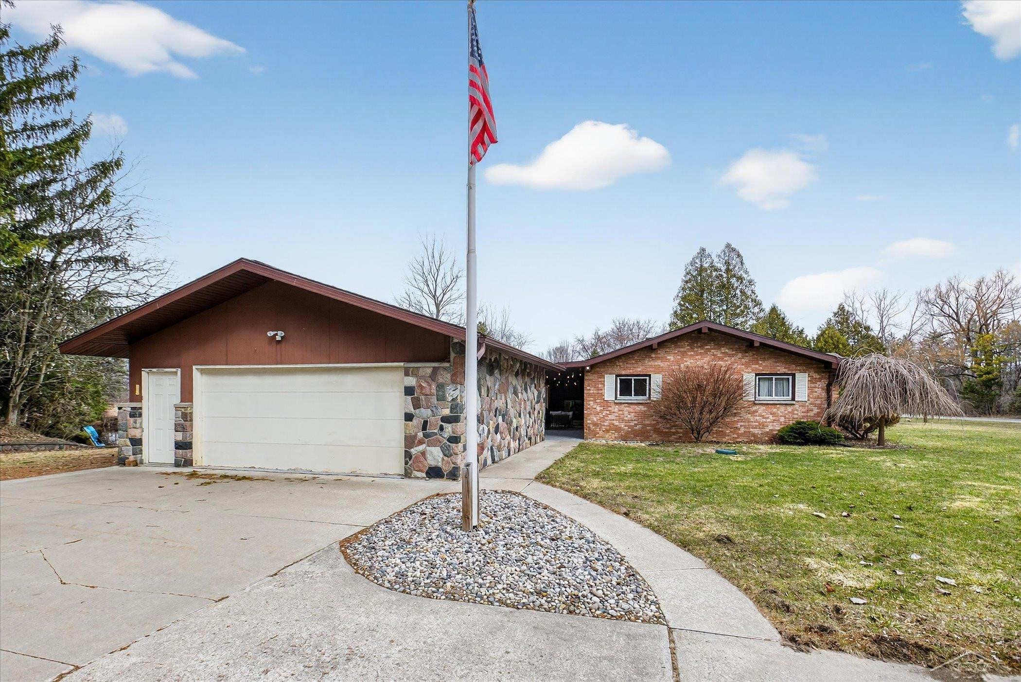 4403 N Raucholz Road, Hemlock, MI 48626 — Photo 51