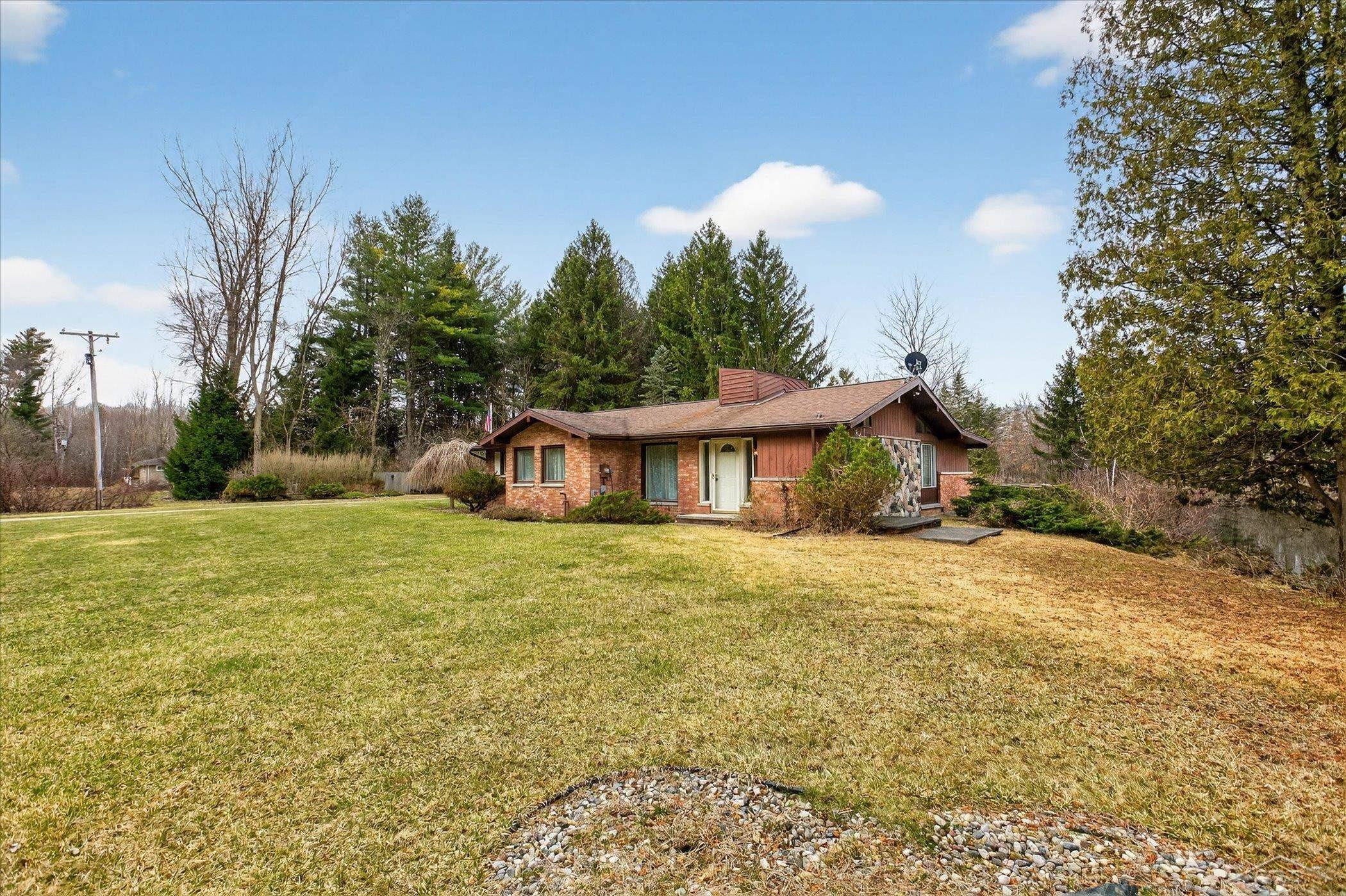 4403 N Raucholz Road, Hemlock, MI 48626 — Photo 53