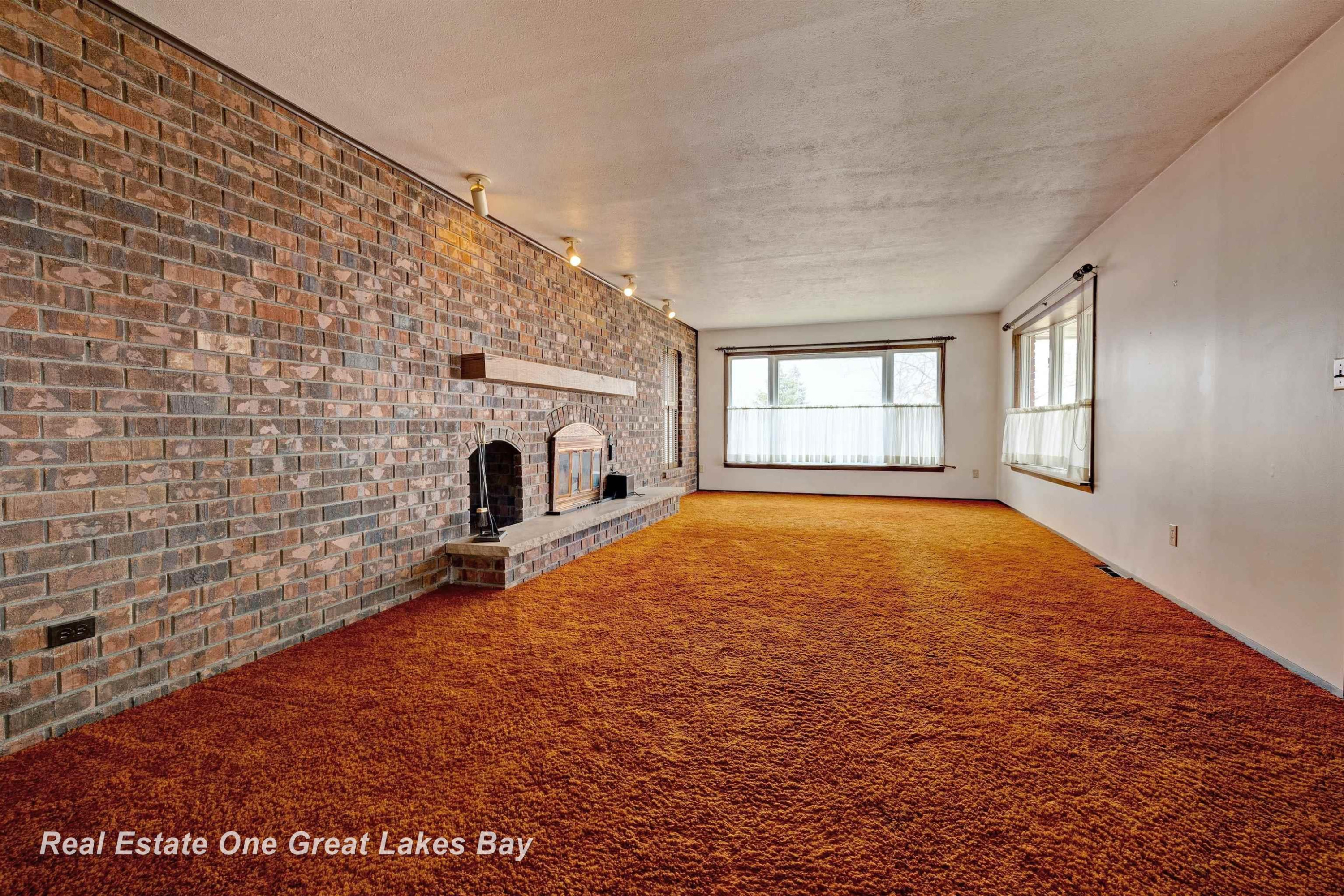 8730 Chesaning Road, Chesaning, MI 48616 — Photo 10