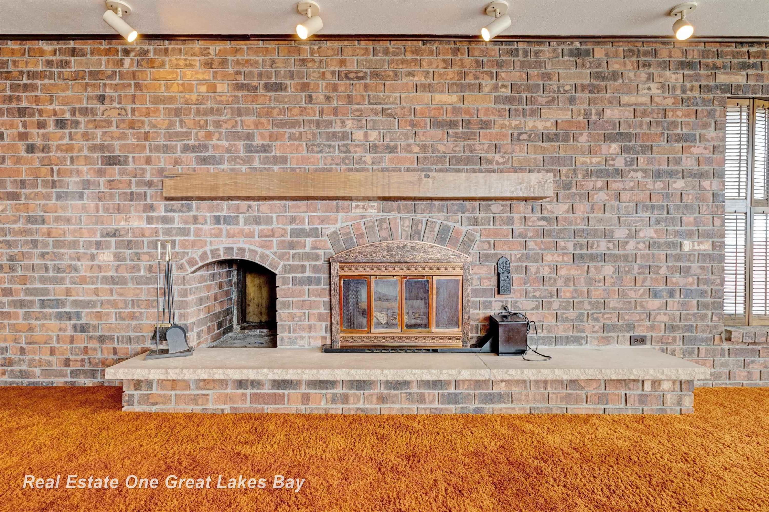 8730 Chesaning Road, Chesaning, MI 48616 — Photo 11