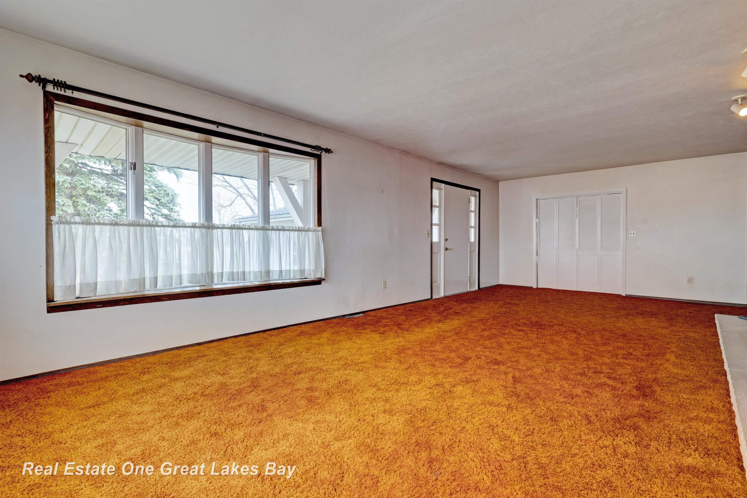 8730 Chesaning Road, Chesaning, MI 48616 — Photo 12