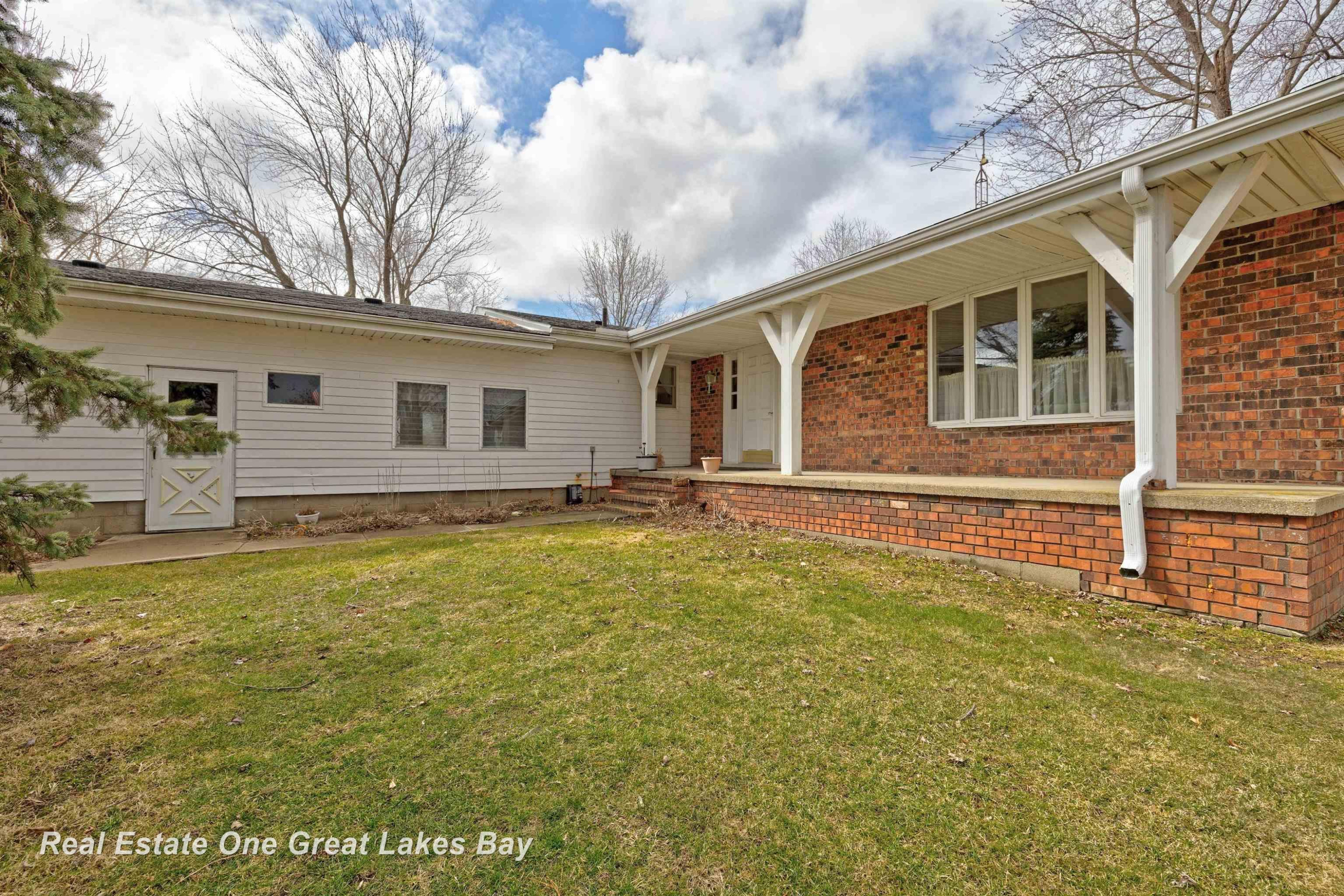8730 Chesaning Road, Chesaning, MI 48616 — Photo 44