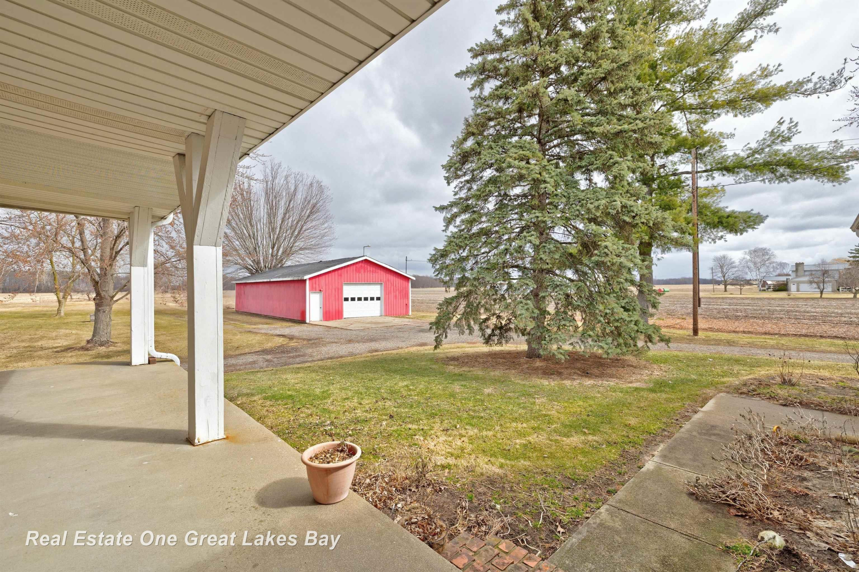 8730 Chesaning Road, Chesaning, MI 48616 — Photo 45