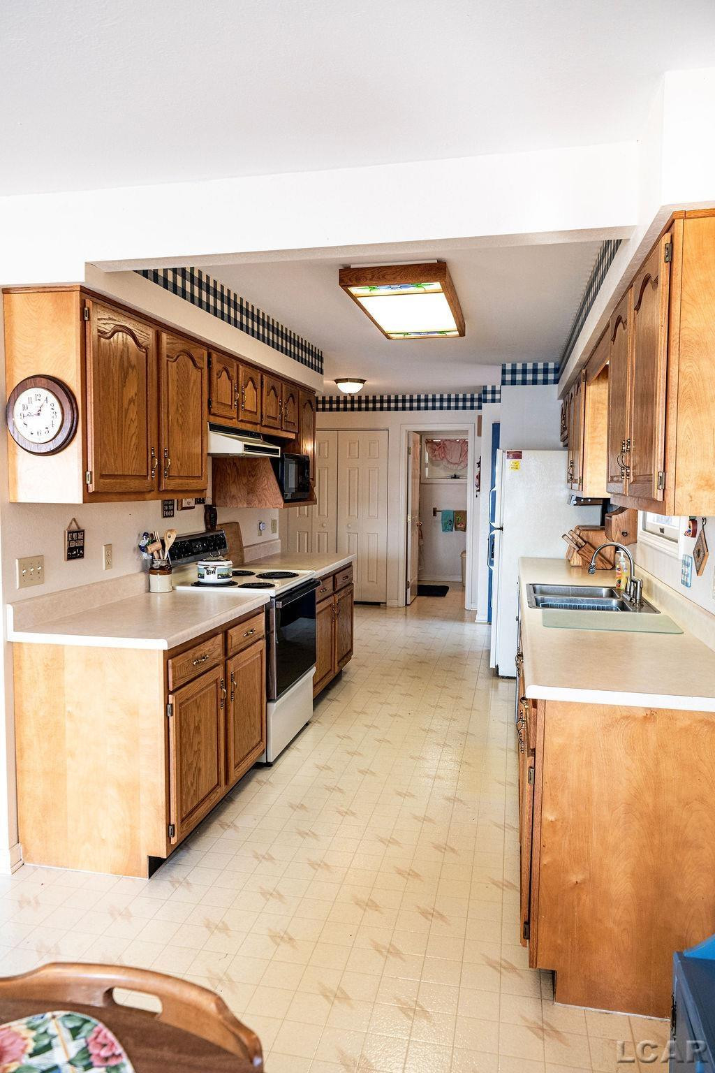 9900 Devils Lake Highway, Manitou Beach, MI 49253 — Photo 22