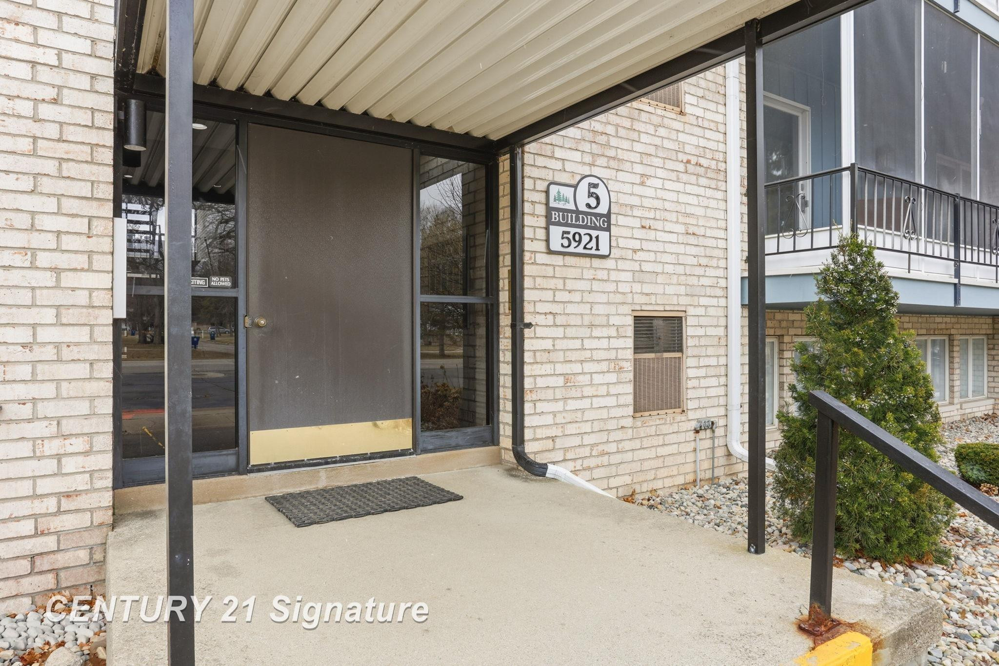 5921 W Michigan Avenue, B-1, Saginaw, MI 48638 — Photo 4