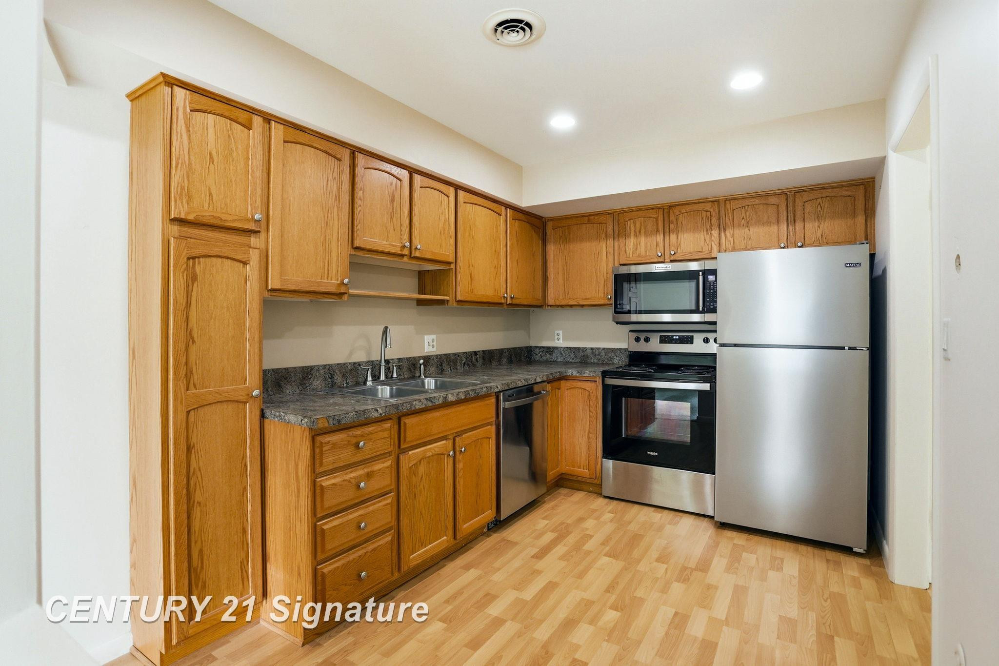 5921 W Michigan Avenue, B-1, Saginaw, MI 48638 — Photo 11