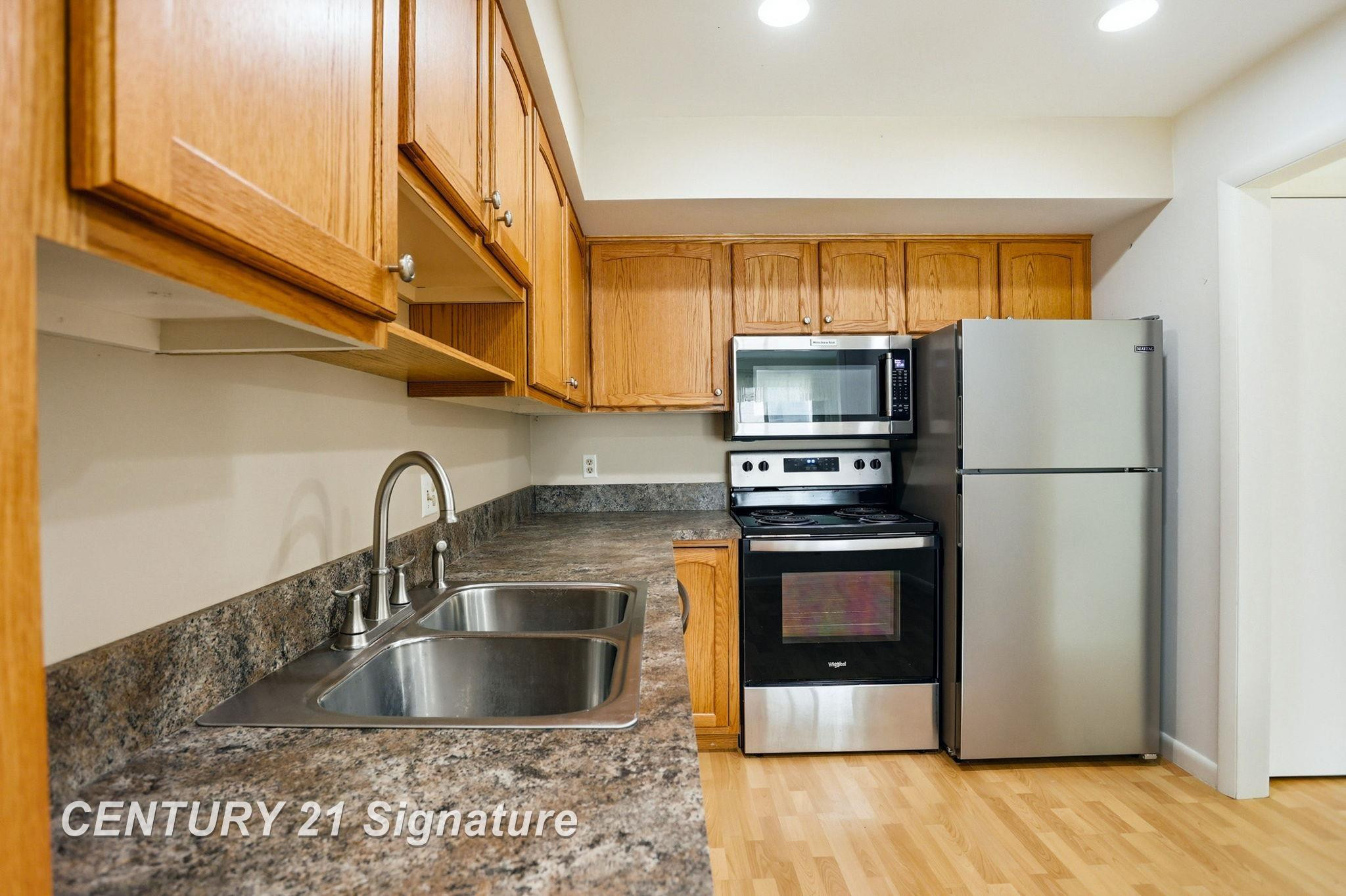 5921 W Michigan Avenue, B-1, Saginaw, MI 48638 — Photo 12