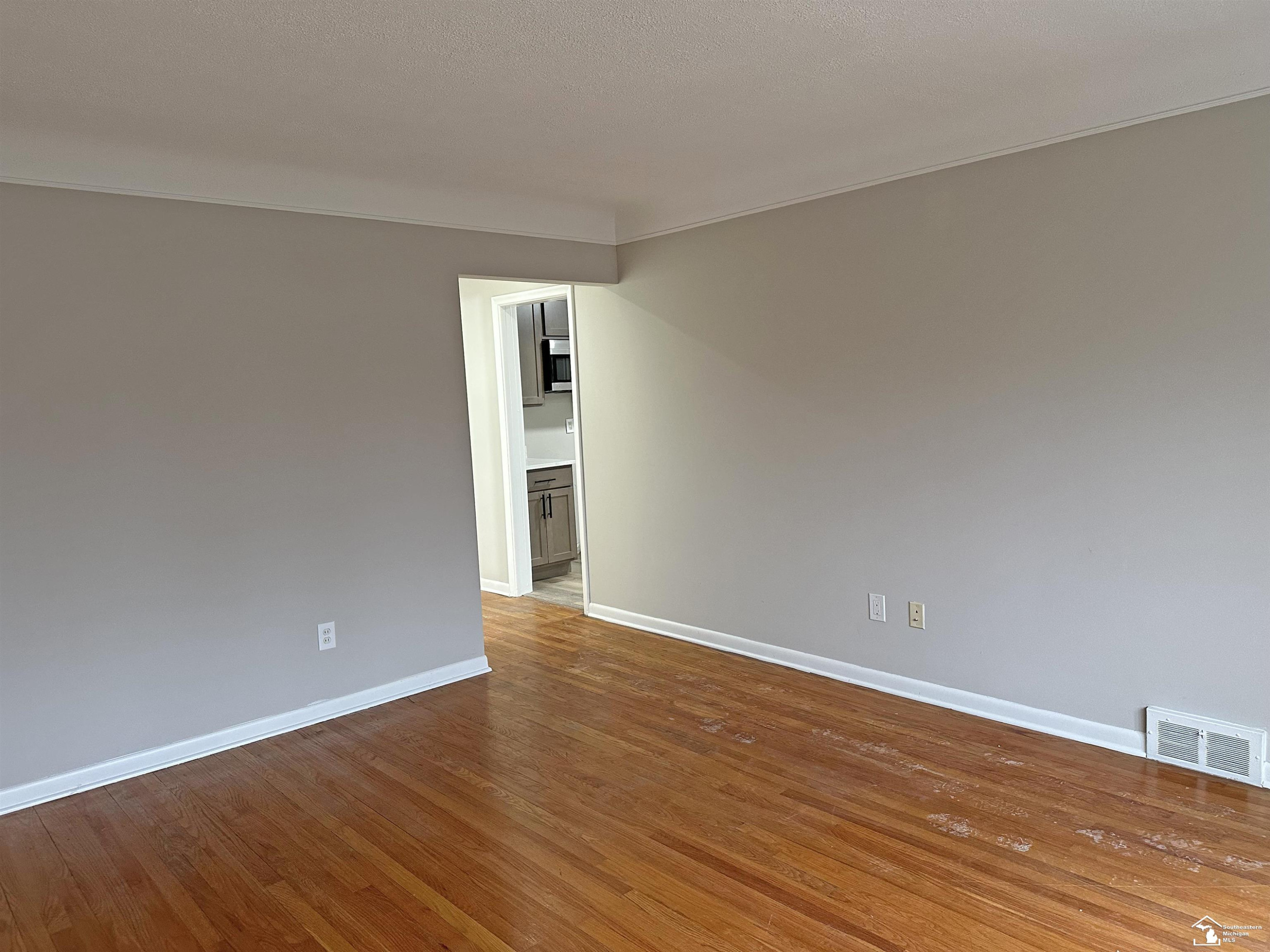 6721 Buhr Street, Hamtramck, MI 48212 — Photo 3
