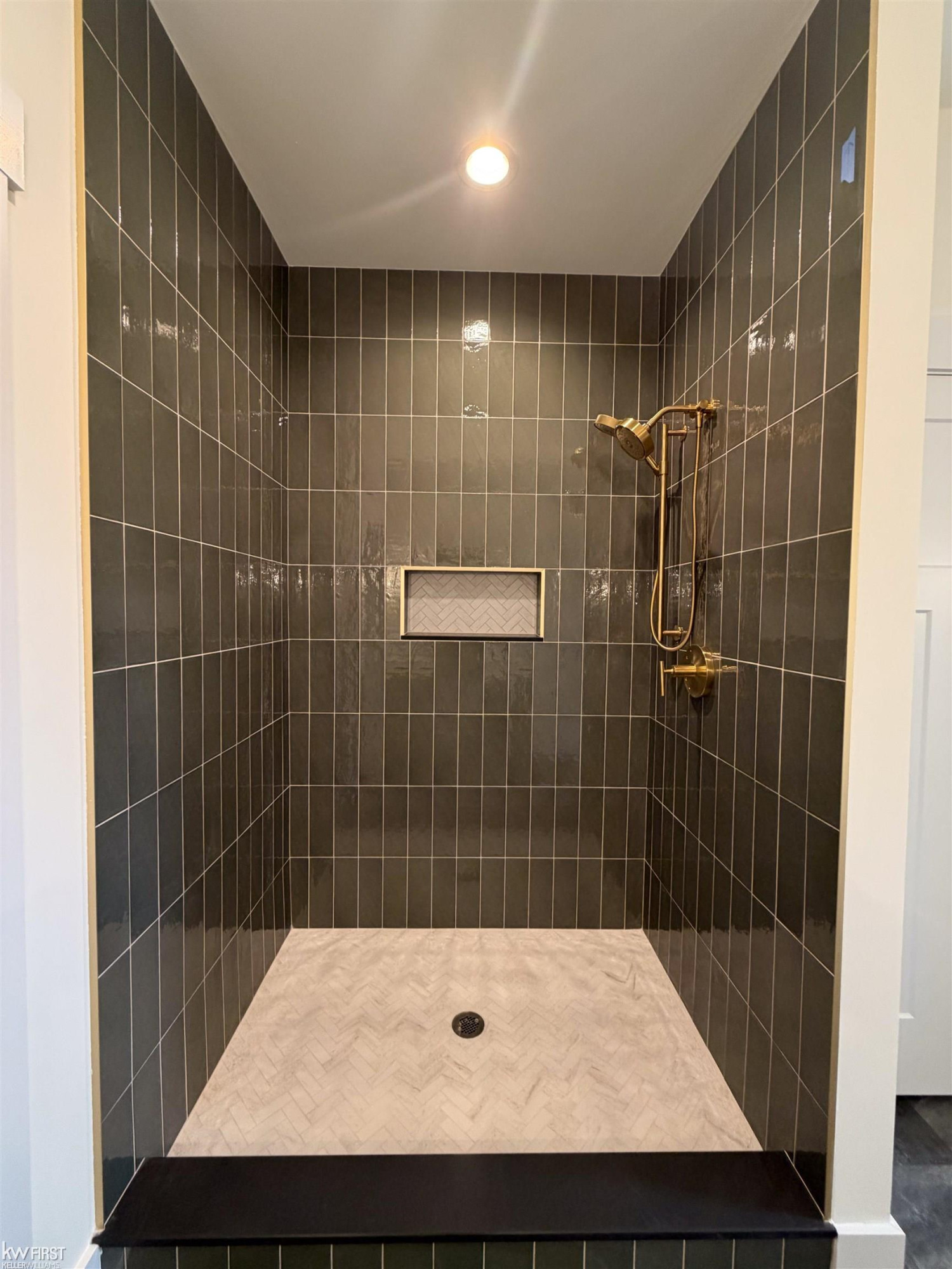 5311 Championship Drive, 39, Linden, MI 48451 — Photo 17