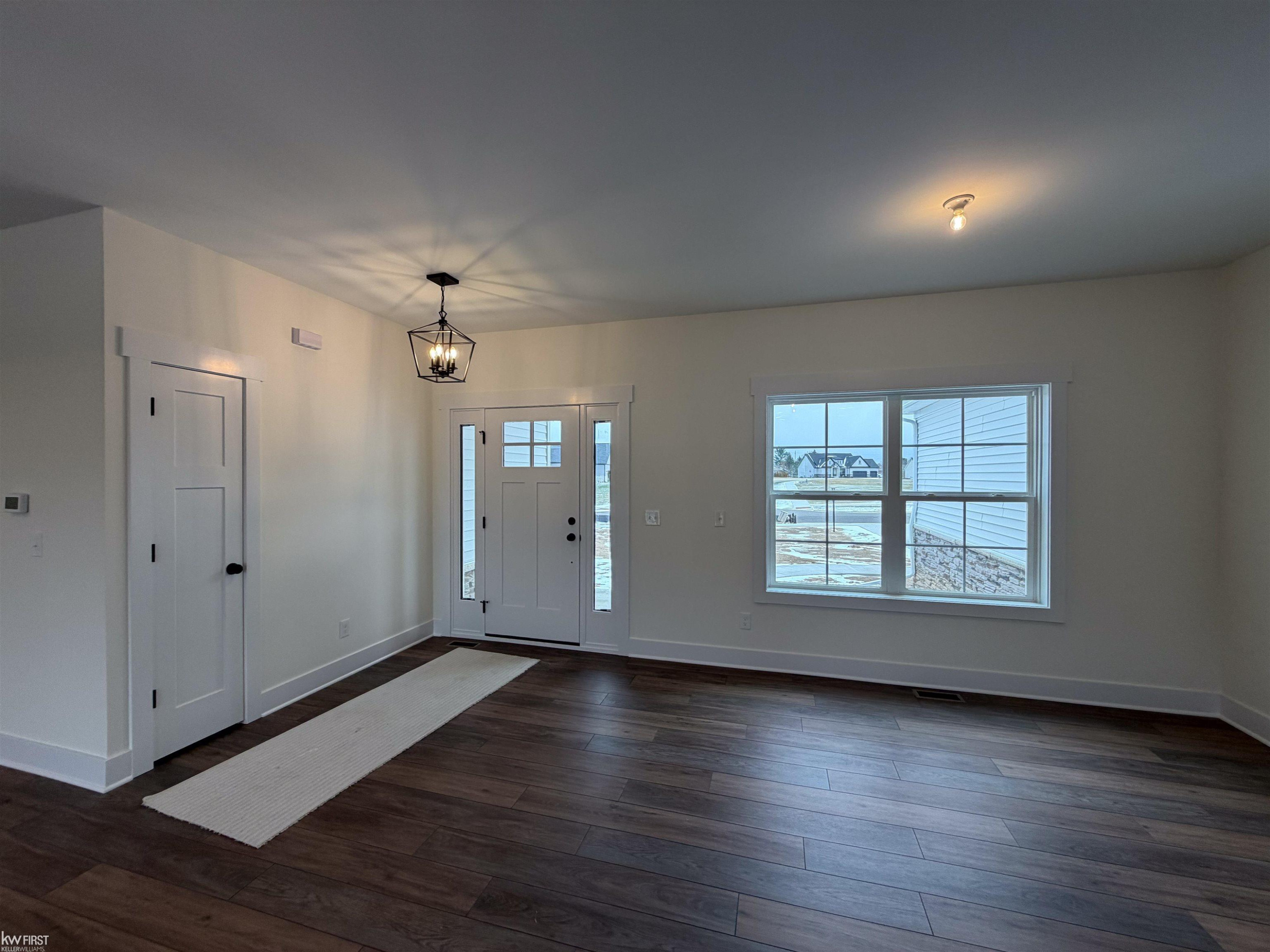 48 Loretta Lane, 48, South Lyon, MI 48178 — Photo 6