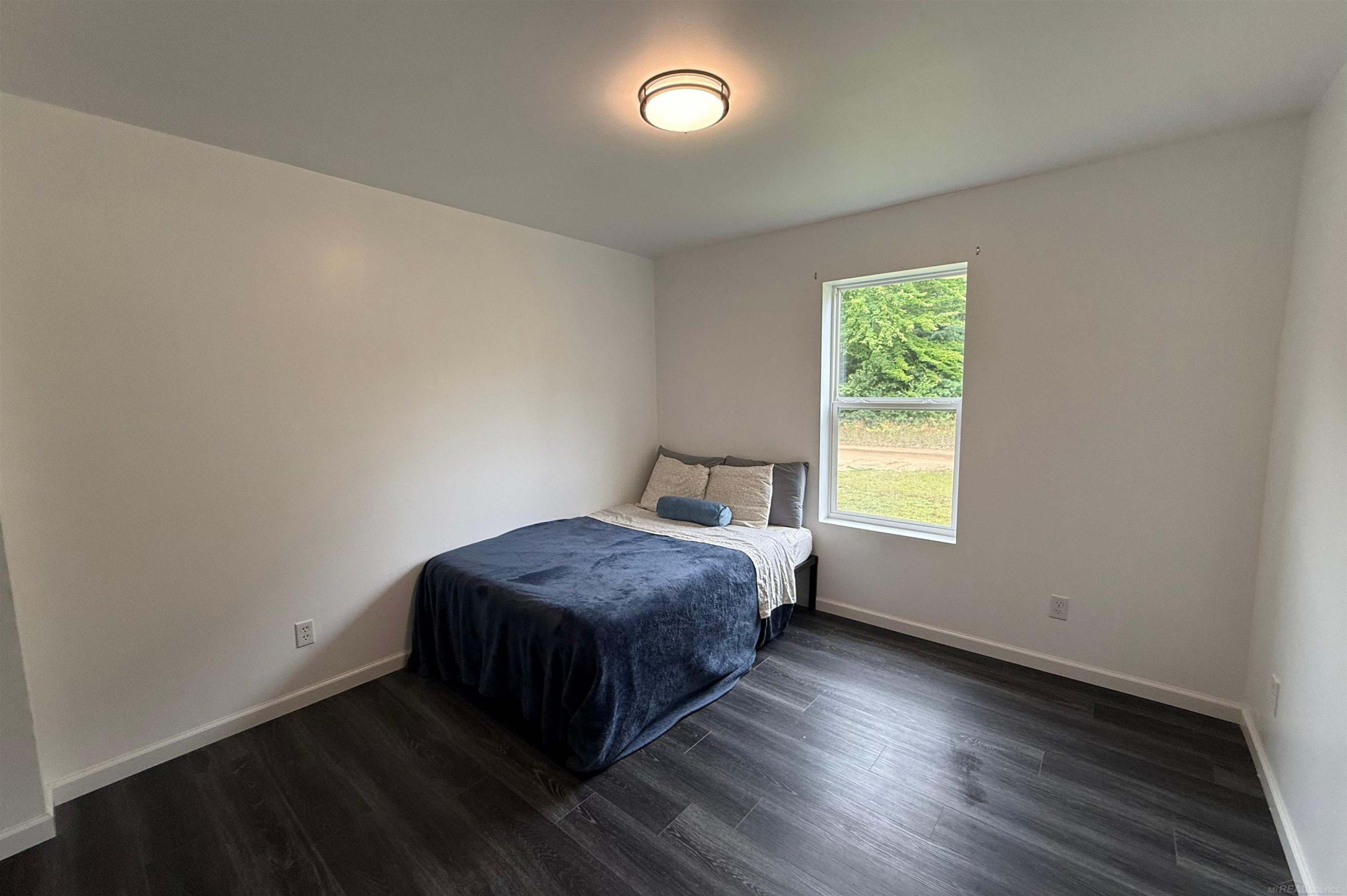 8659 Wood View Drive, MI 48632 — Photo 15