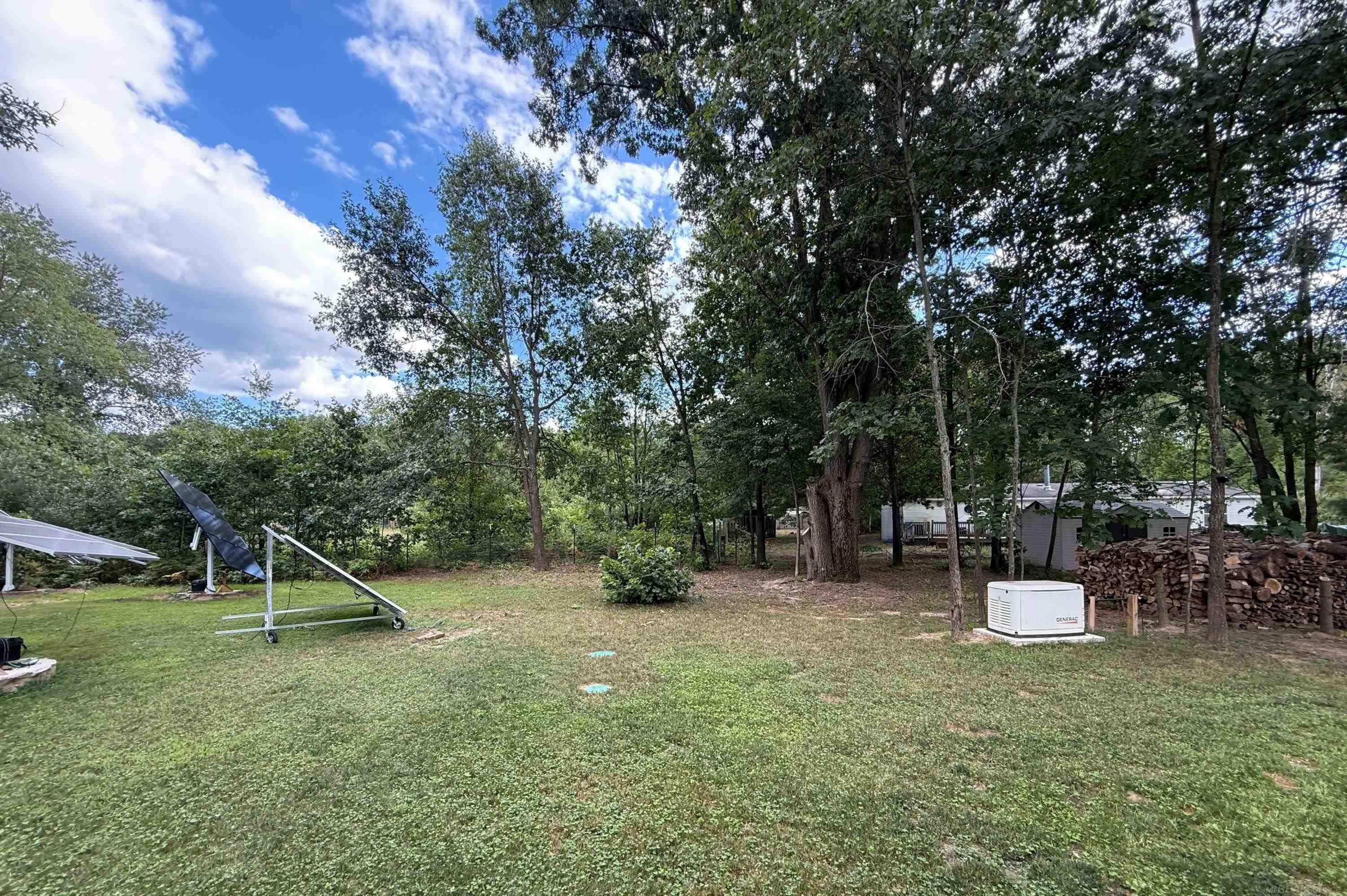 8659 Wood View Drive, MI 48632 — Photo 35