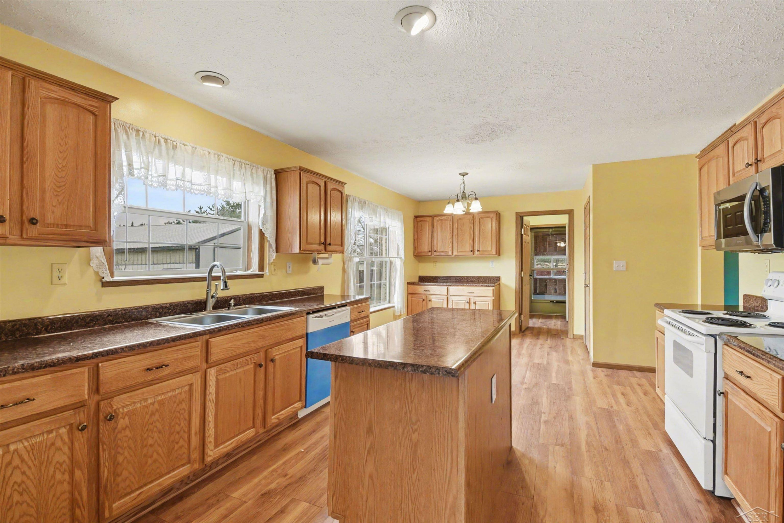 25 E Highwood Road, Beaverton, MI 48612 — Photo 8