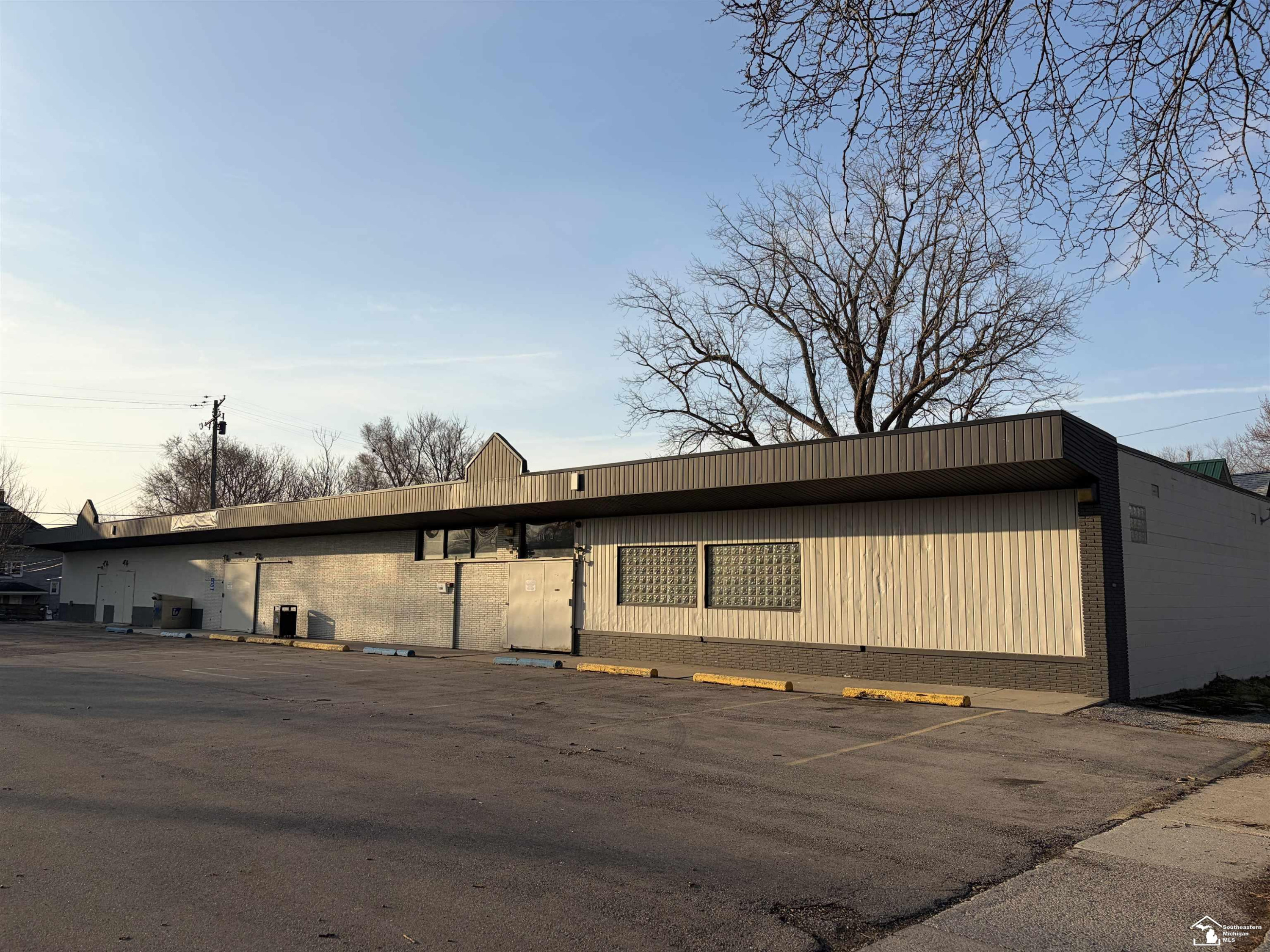 1104 E 4th Street, Monroe, MI 48161