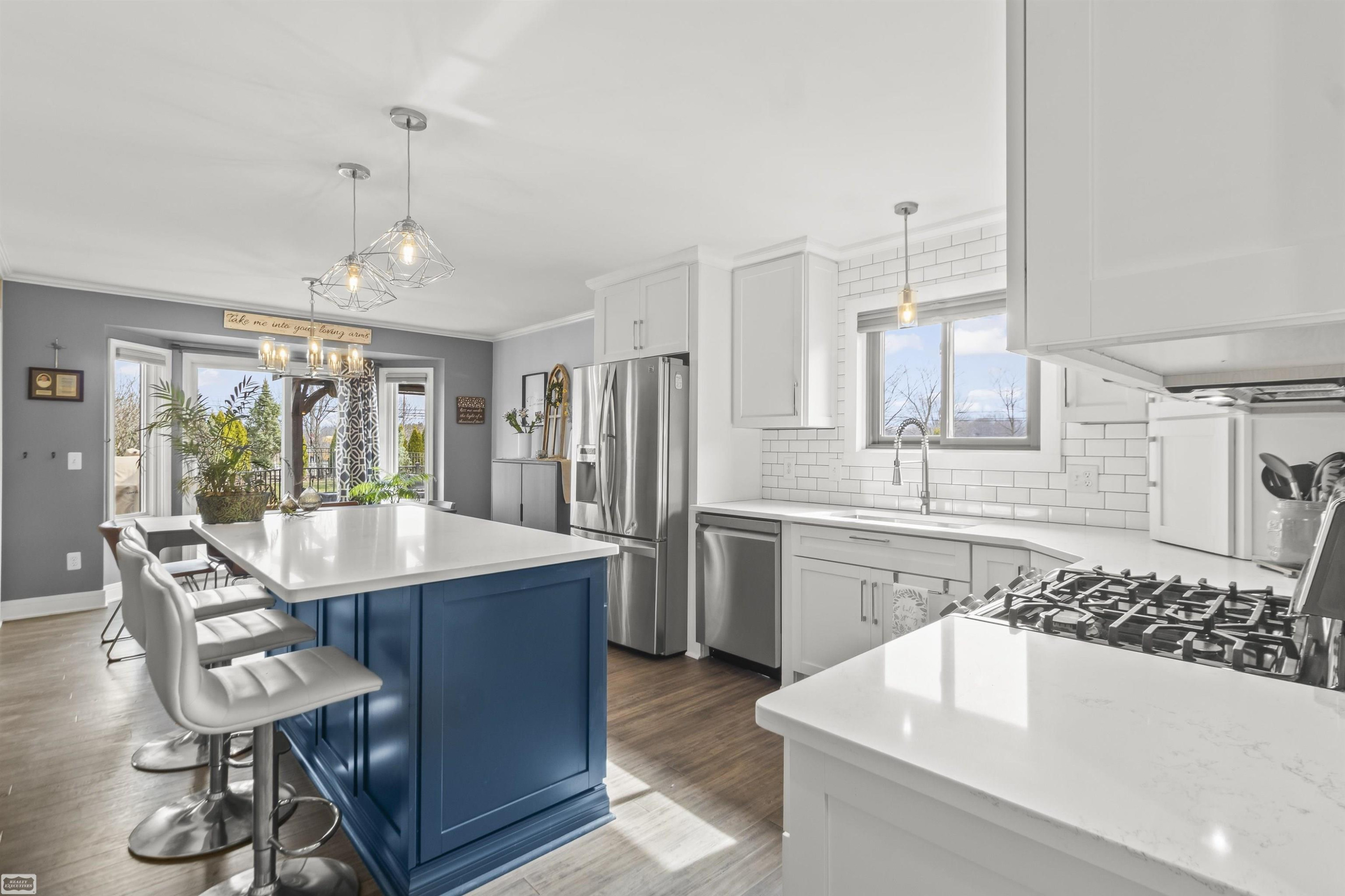 36779 N Pointe Cir Street, New Baltimore, MI 48047 — Photo 10